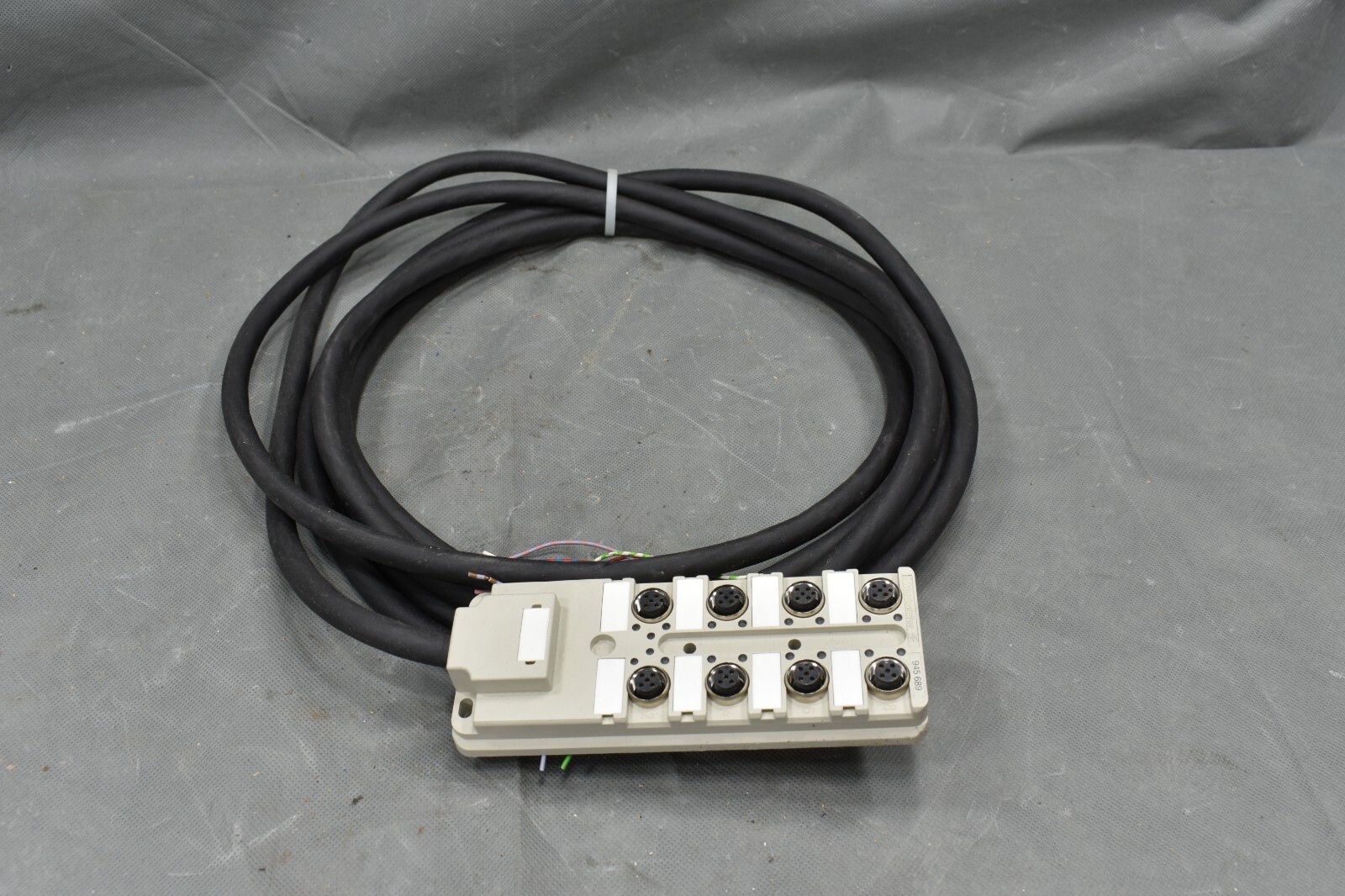 Weidmuller 945 689, Sensor Actuator Distributor Block/Cable Weidmuller 945 689, Sensor Actuator Distributor Block/Cable