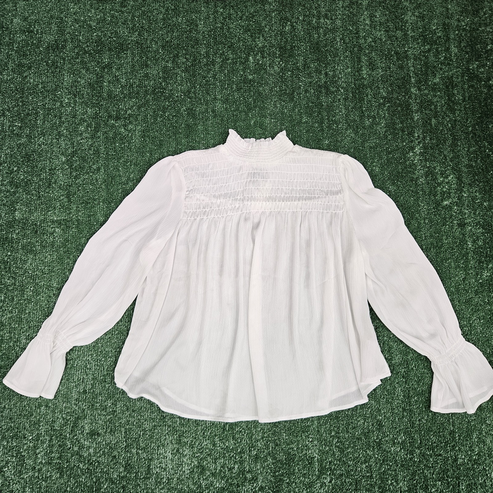 Francesca’s MI AMI Womens Large Turtleneck Top BLOUSE WHITE SEMI SHEEER NWT