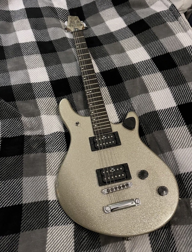 Rare Vintage 1980’s Washburn Billy T Gold Sparkle Electric Guitar Grover Tuners Rare Vintage 1980’s Washburn Billy T Gold Sparkle Electric Guitar Grover Tuners
