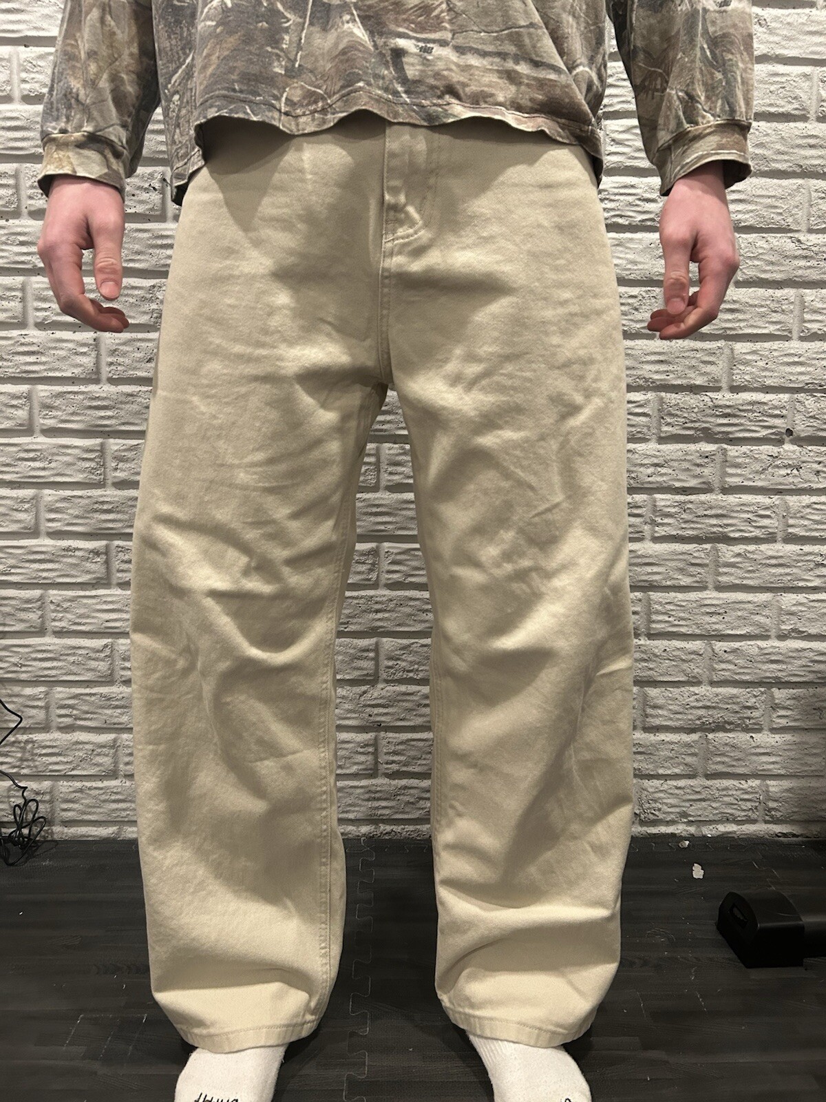 y2k vintage baggy White Tan Cream wide leg skater denim jeans 2000s - size 30 y2k vintage baggy White Tan Cream wide leg skater denim jeans 2000s - size 30