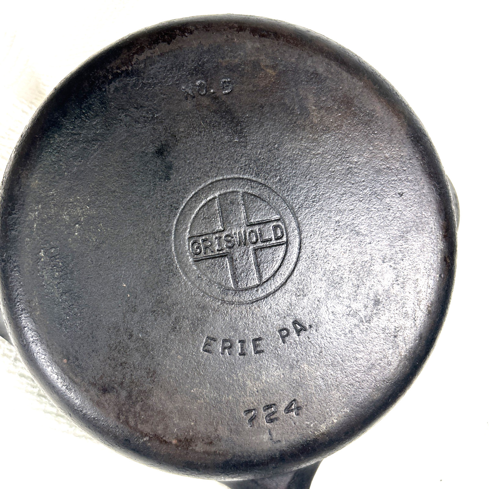 Vintage Griswold Small Block Logo No. 5 724 Cast Iron Skillet Vintage Griswold Small Block Logo No. 5 724 Cast Iron Skillet