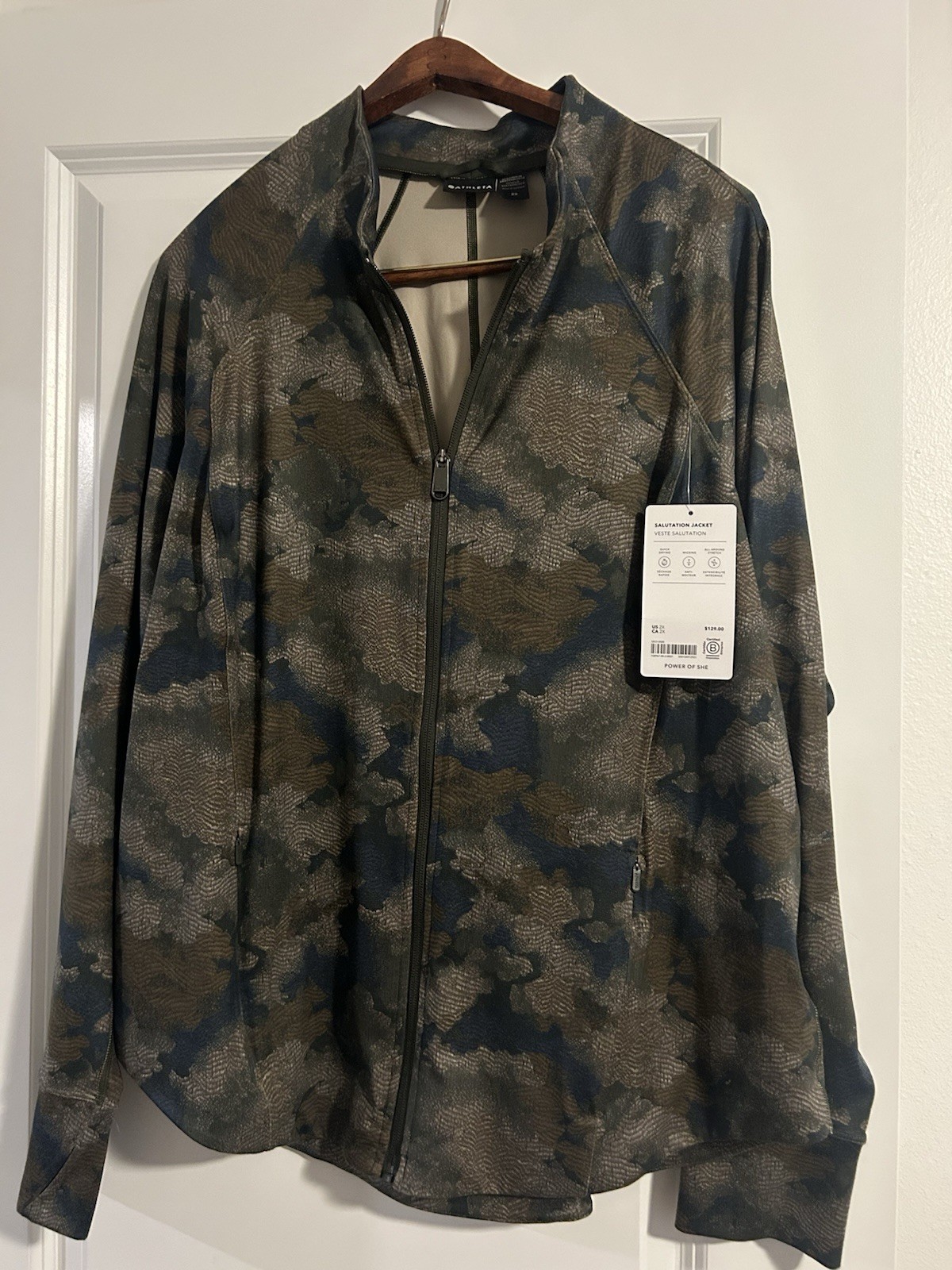 NWT Athleta Plus 2X Green Camo Salutation Jacket Zip Up Athletic Top