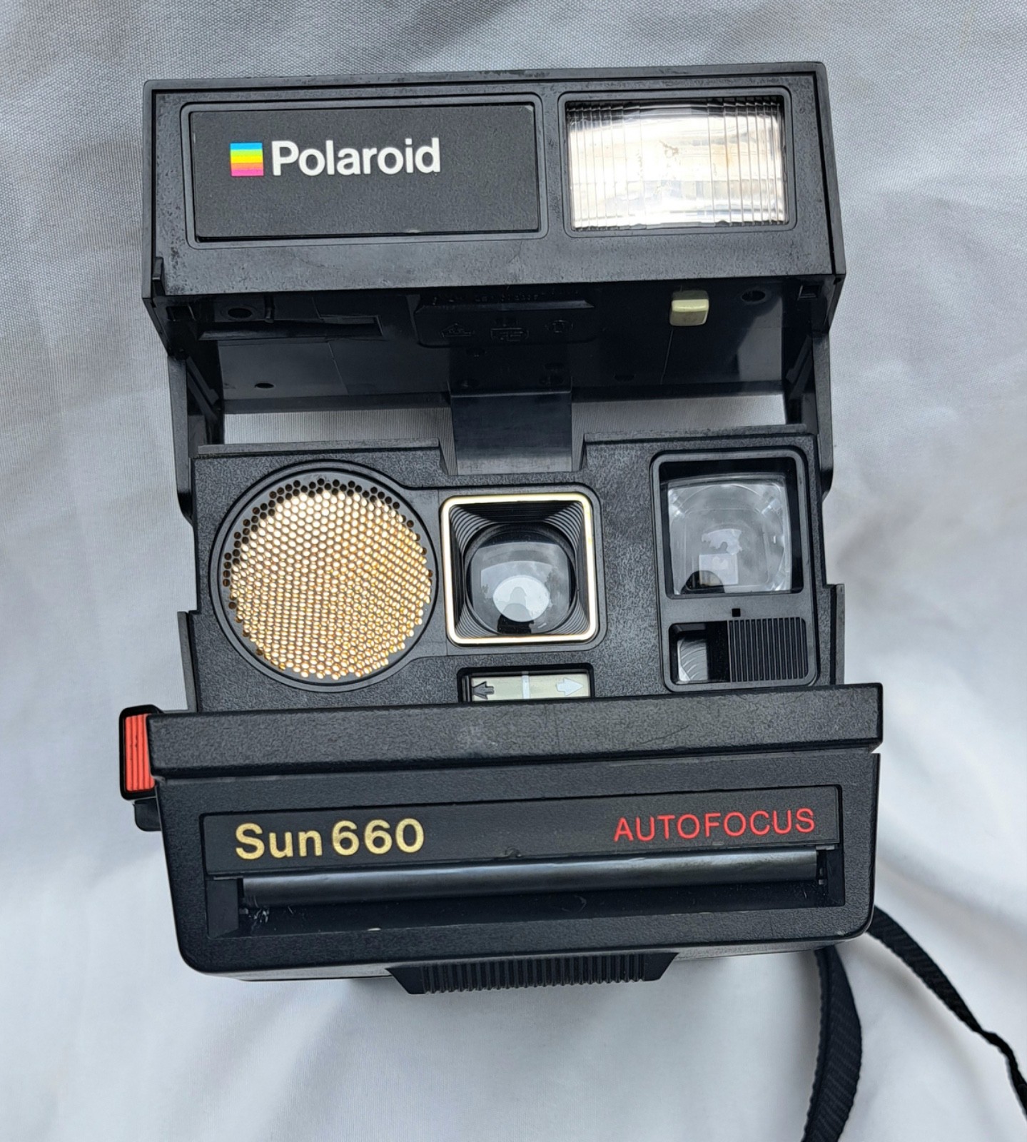Polaroid Sun 660 Autofocus Instant Film Camera Vintage Black w/Strap Not Tested Polaroid Sun 660 Autofocus Instant Film Camera Vintage Black w/Strap Not Tested