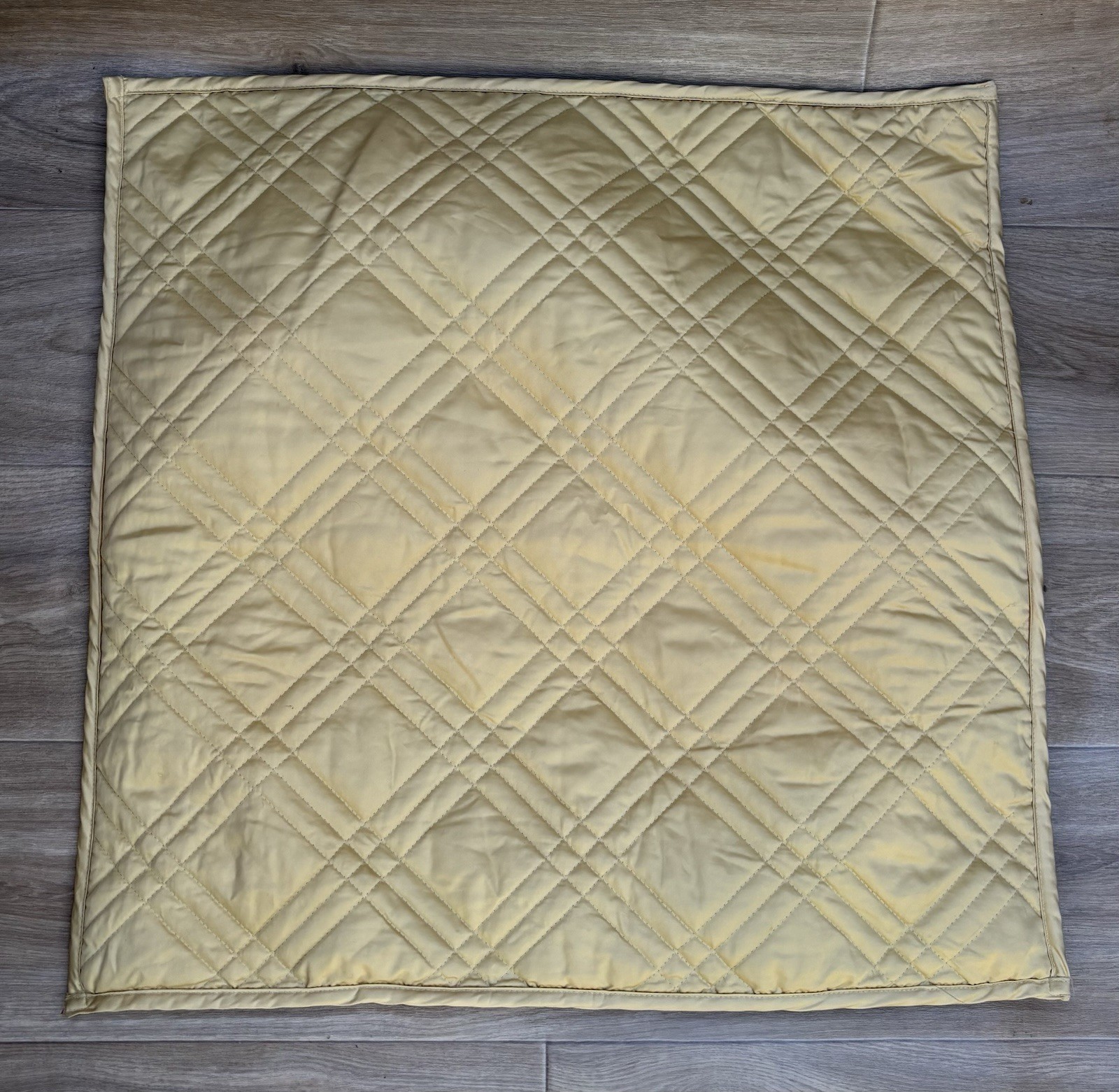 VTG Ralph Lauren ANNE MARIE QUILT Tuilleries Yellow Euro Sham Sateen NWOT VTG Ralph Lauren ANNE MARIE QUILT Tuilleries Yellow Euro Sham Sateen NWOT