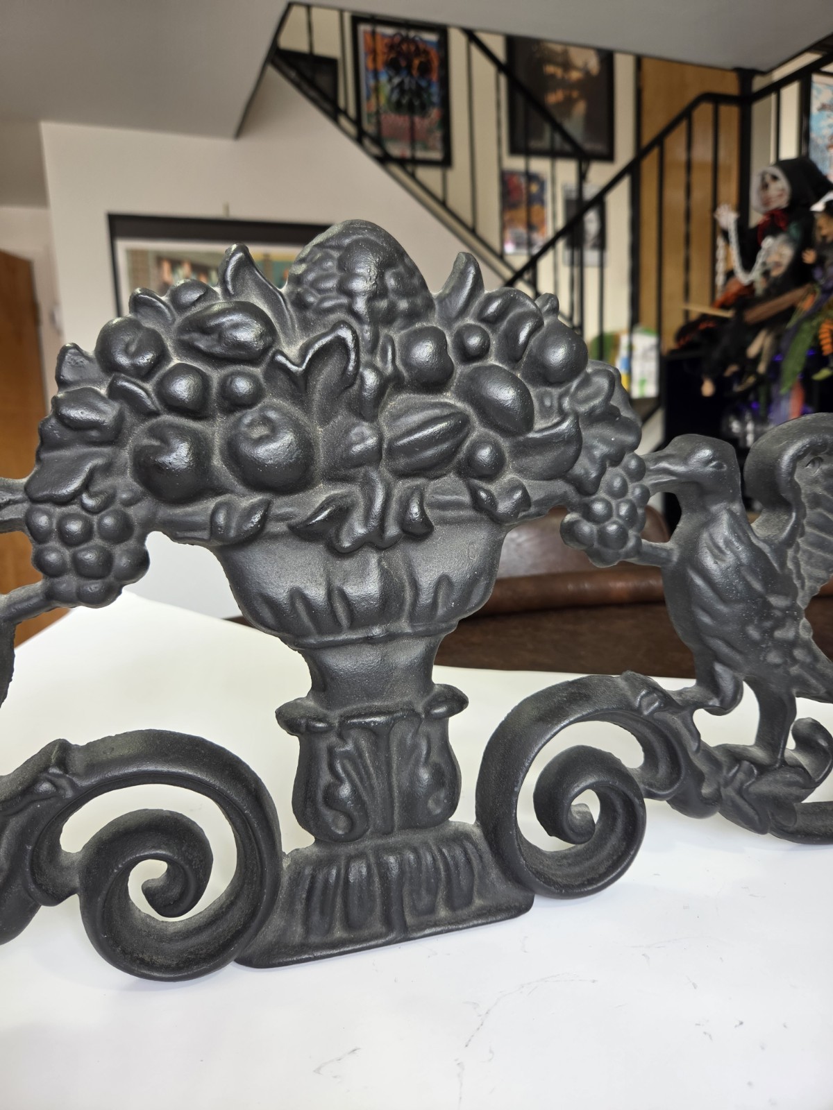 Iron Architectural Pediment Harvest Bouquet Vintage 16 LBs Reproduction 28 Iron Architectural Pediment Harvest Bouquet Vintage 16 LBs Reproduction 28