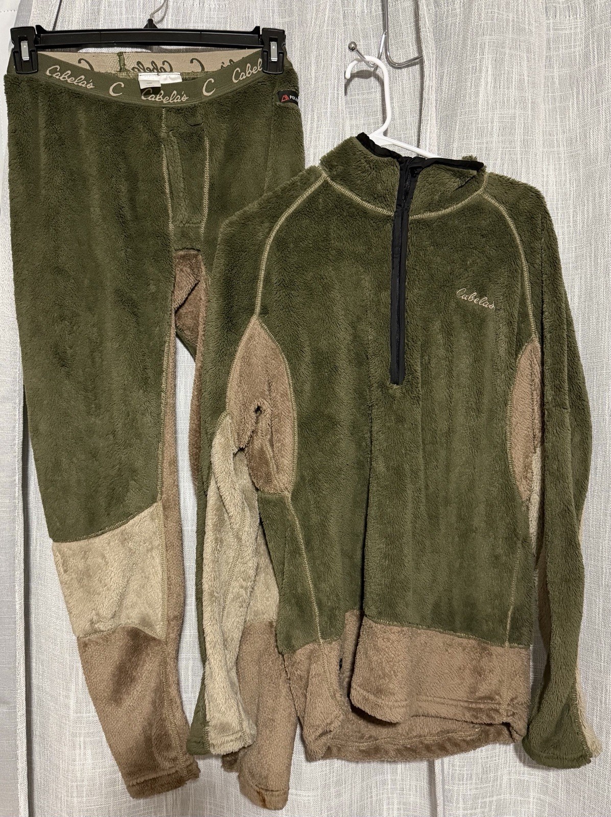 Cabela\'s Stand Hunter Polartec Thermal Pro Base Top & Bottom Set Medium Regular Cabela\'s Stand Hunter Polartec Thermal Pro Base Top & Bottom Set Medium Regular