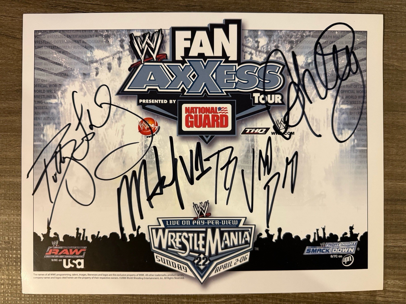 WWE WrestleMania 22 Fan Axxess Tour Signed Original mat WWE WrestleMania 22 Fan Axxess Tour Signed Original mat