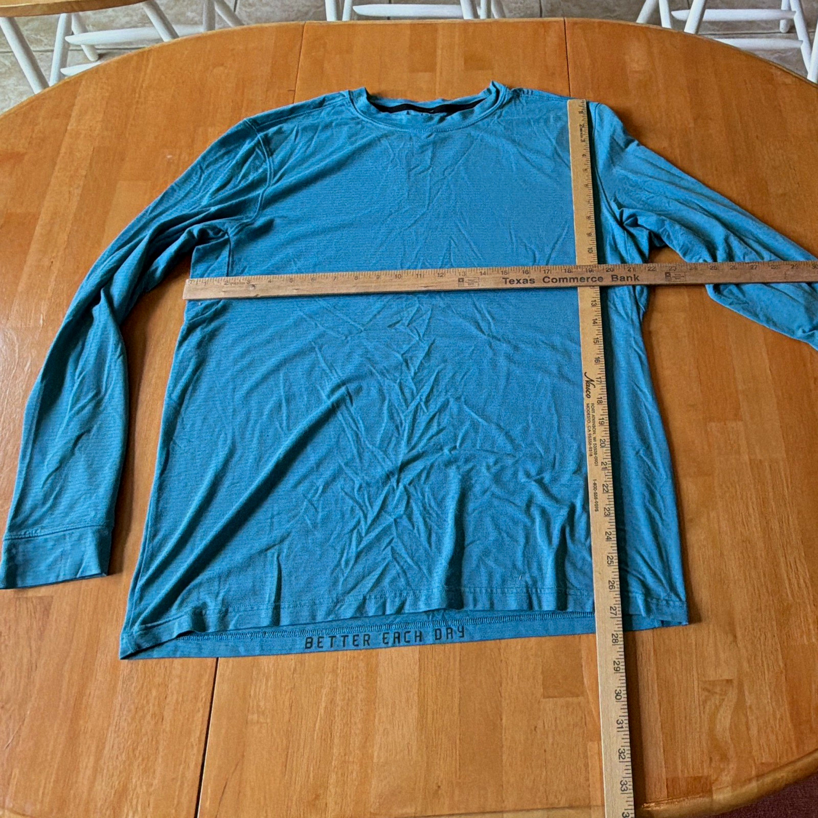 Lululemon Men’s Blue Long Sleeve Crew Neck Athletic Fit Stretch Tee L Lululemon Men’s Blue Long Sleeve Crew Neck Athletic Fit Stretch Tee L