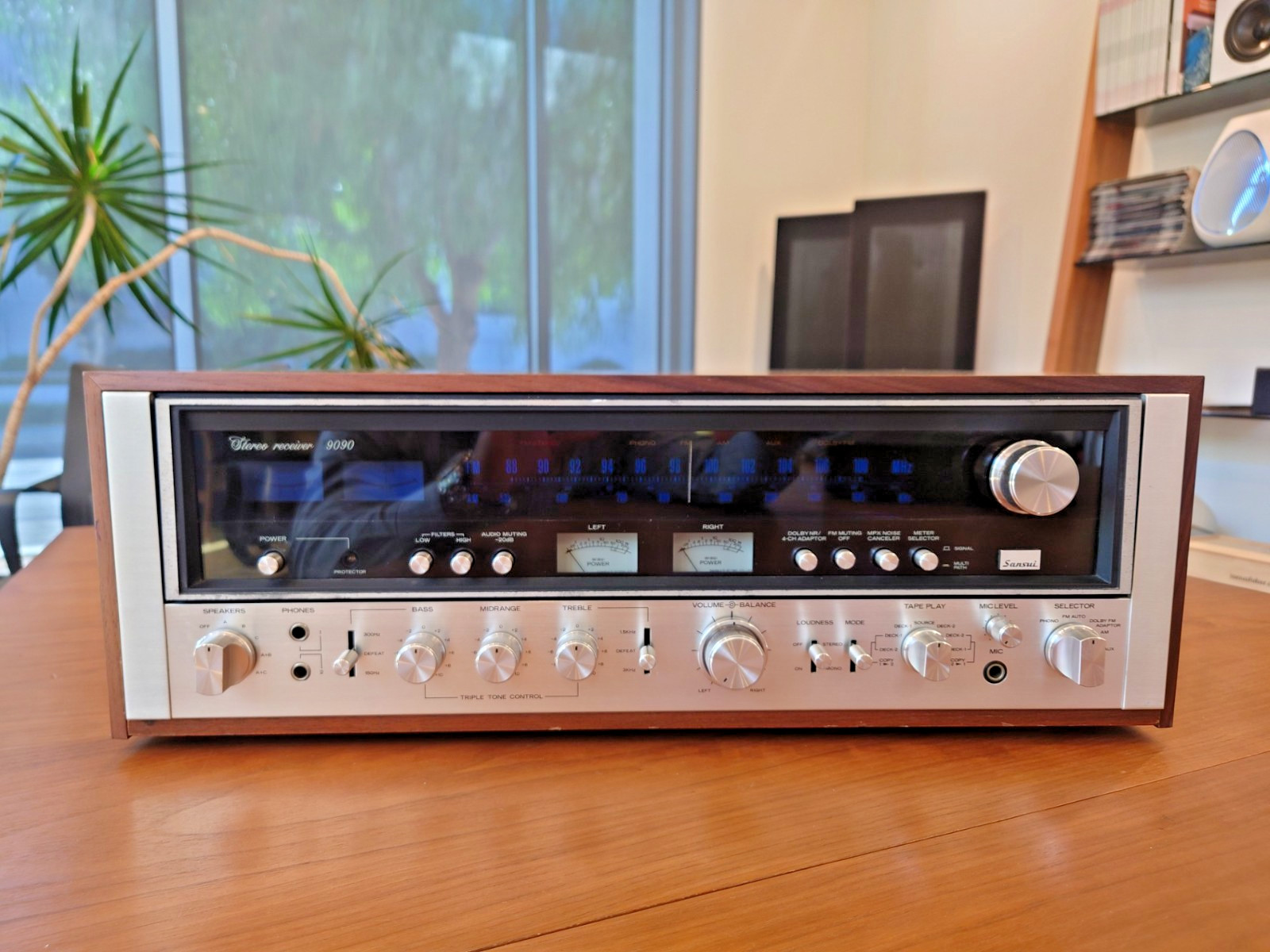 Sansui 9090 AM / FM Stereo Receiver (Rebuilt) Sansui 9090 AM / FM Stereo Receiver (Rebuilt)
