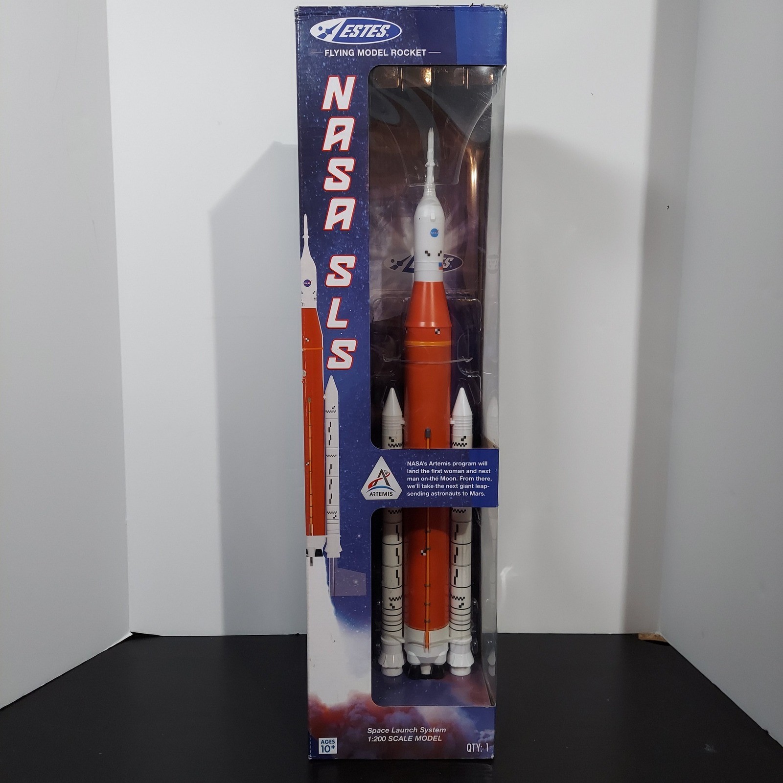 Estes NASA SLS Space Launch System Flying Model Rocket 1:200 Scale Orange White
