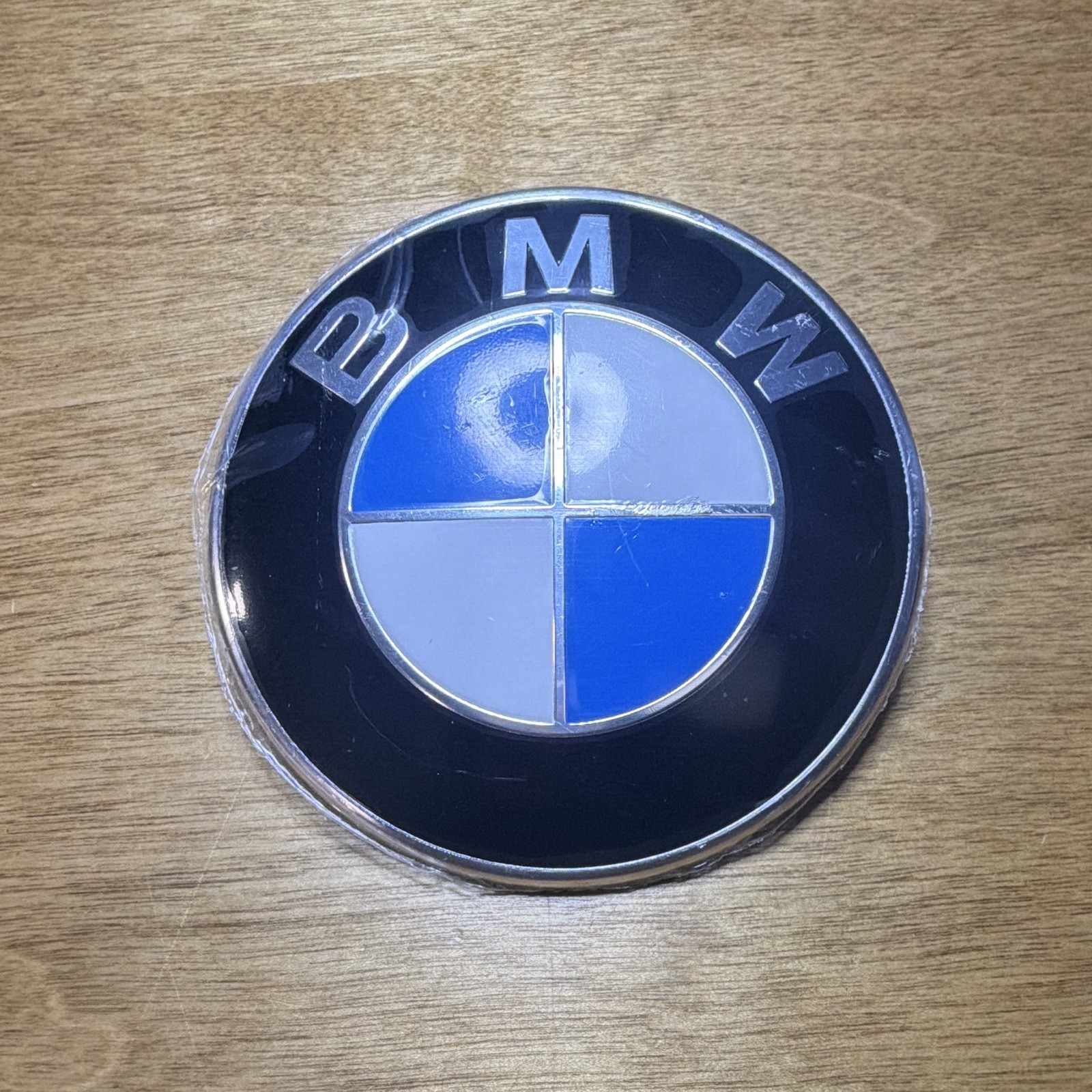 Genuine OEM BMW 82mm Hood Trunk Emblem Roundel Badge Brand New 51148132375