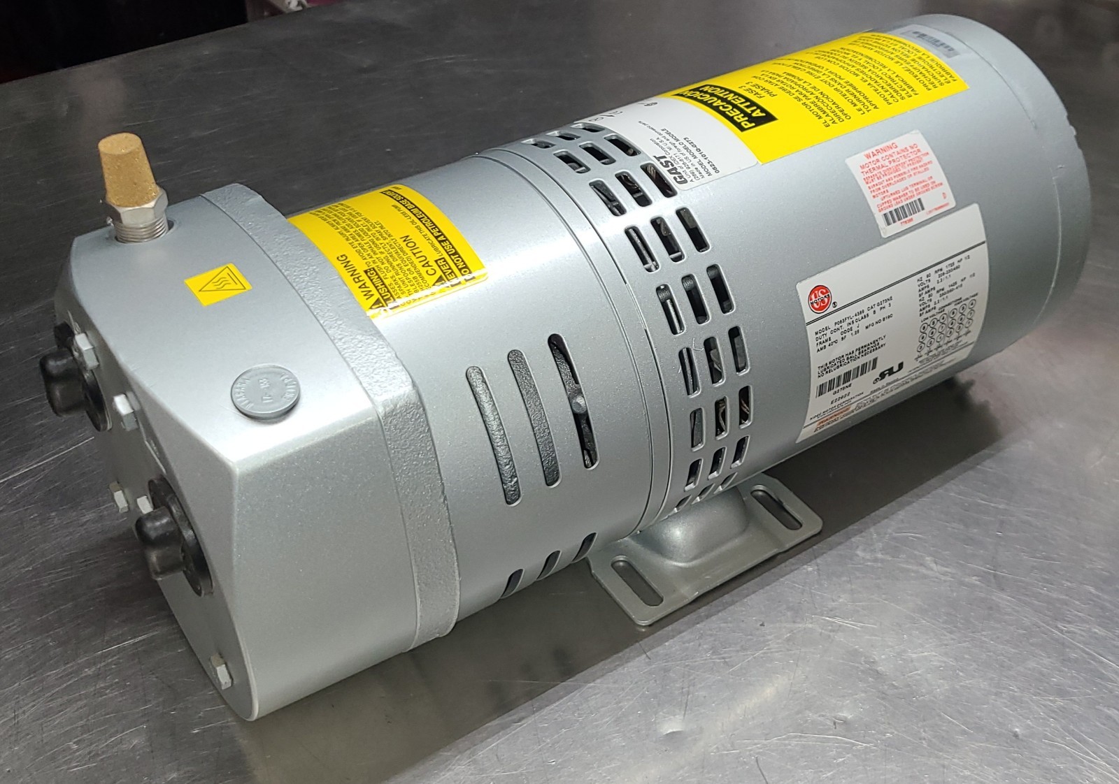 Gast 0823-1010Q-G273 LR39793 Oil-less Rotary Vane Pump / Compressor Gast 0823-1010Q-G273 LR39793 Oil-less Rotary Vane Pump / Compressor