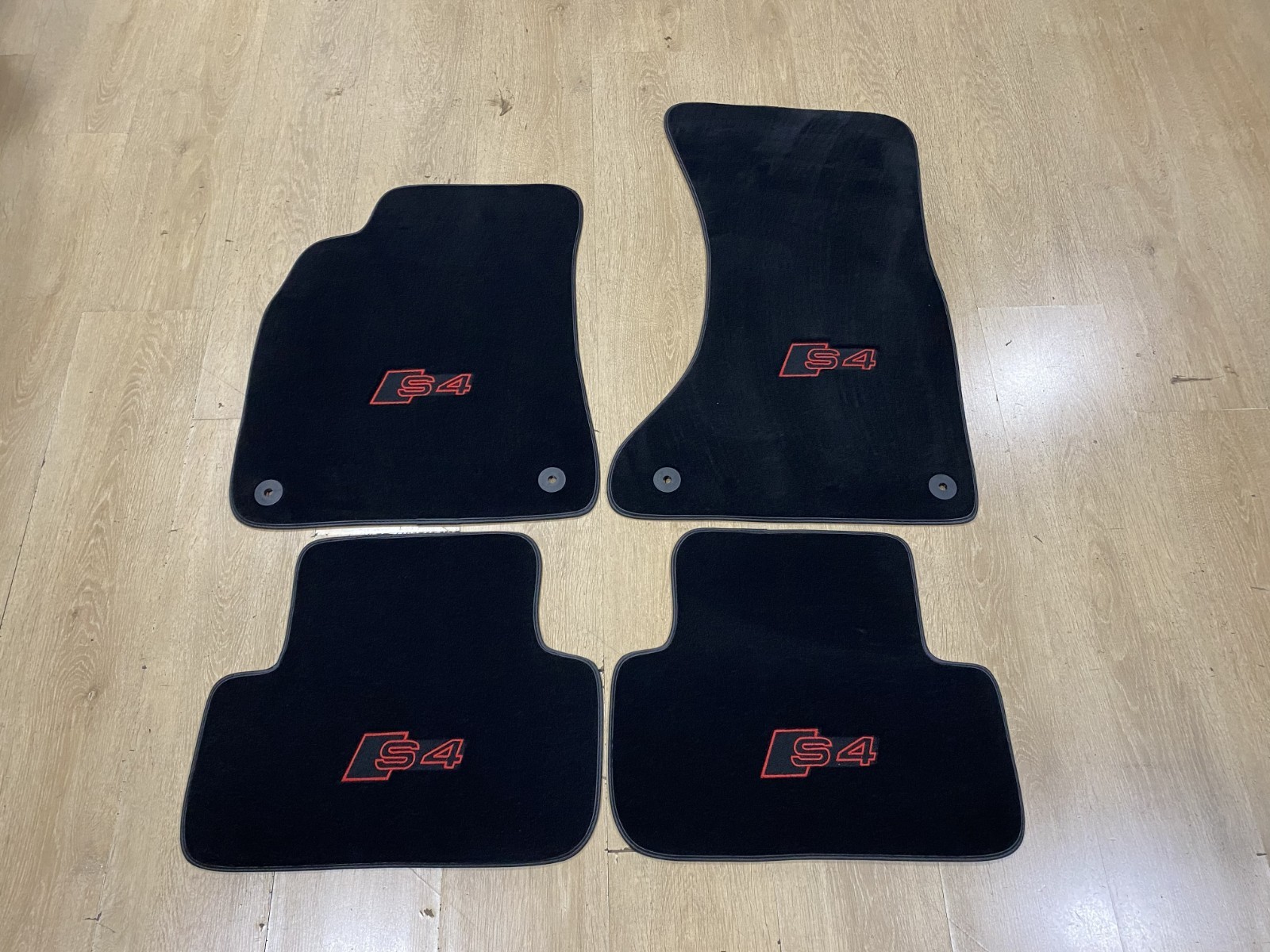 Luxury Floor Car Mats for Audi S4 2008-2015 B8 , Set of 4 , Made to Order