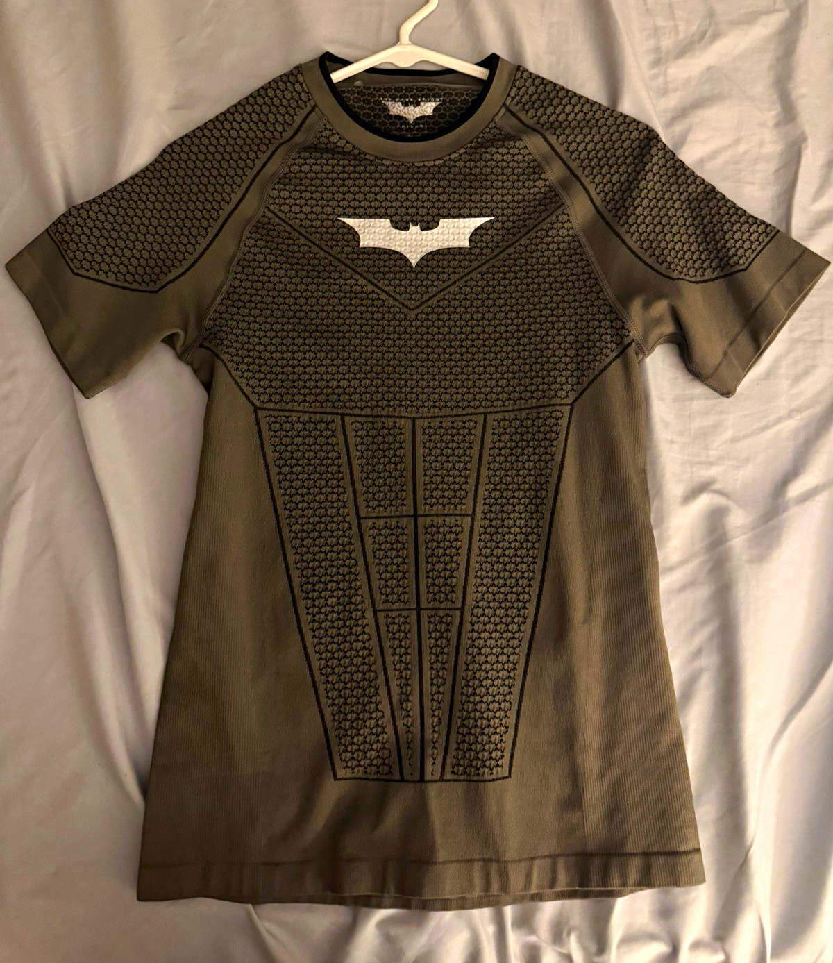YoungLA Batman Dark Knight Trilogy Men\'s Base Layer Top M Gray/Black YoungLA Batman Dark Knight Trilogy Men\'s Base Layer Top M Gray/Black