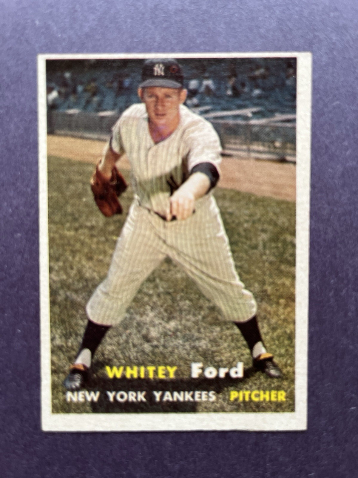 1957 Topps - Whitey Ford #25 1957 Topps - Whitey Ford #25