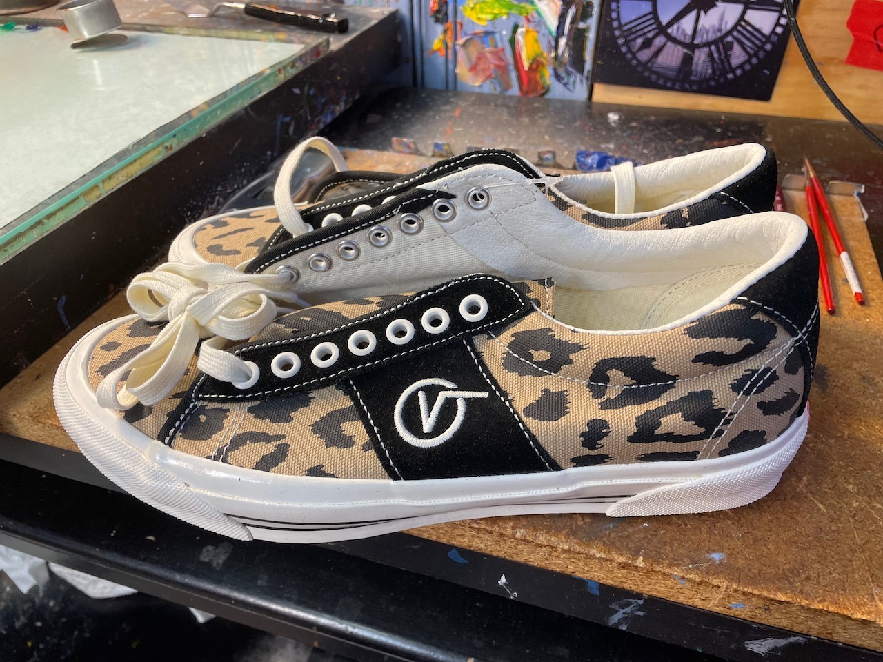 Vans Og Sid LX Leopard Marshmallow Size US 8.5 Men New Sneakers Rare VN0A4U13XES Vans Og Sid LX Leopard Marshmallow Size US 8.5 Men New Sneakers Rare VN0A4U13XES