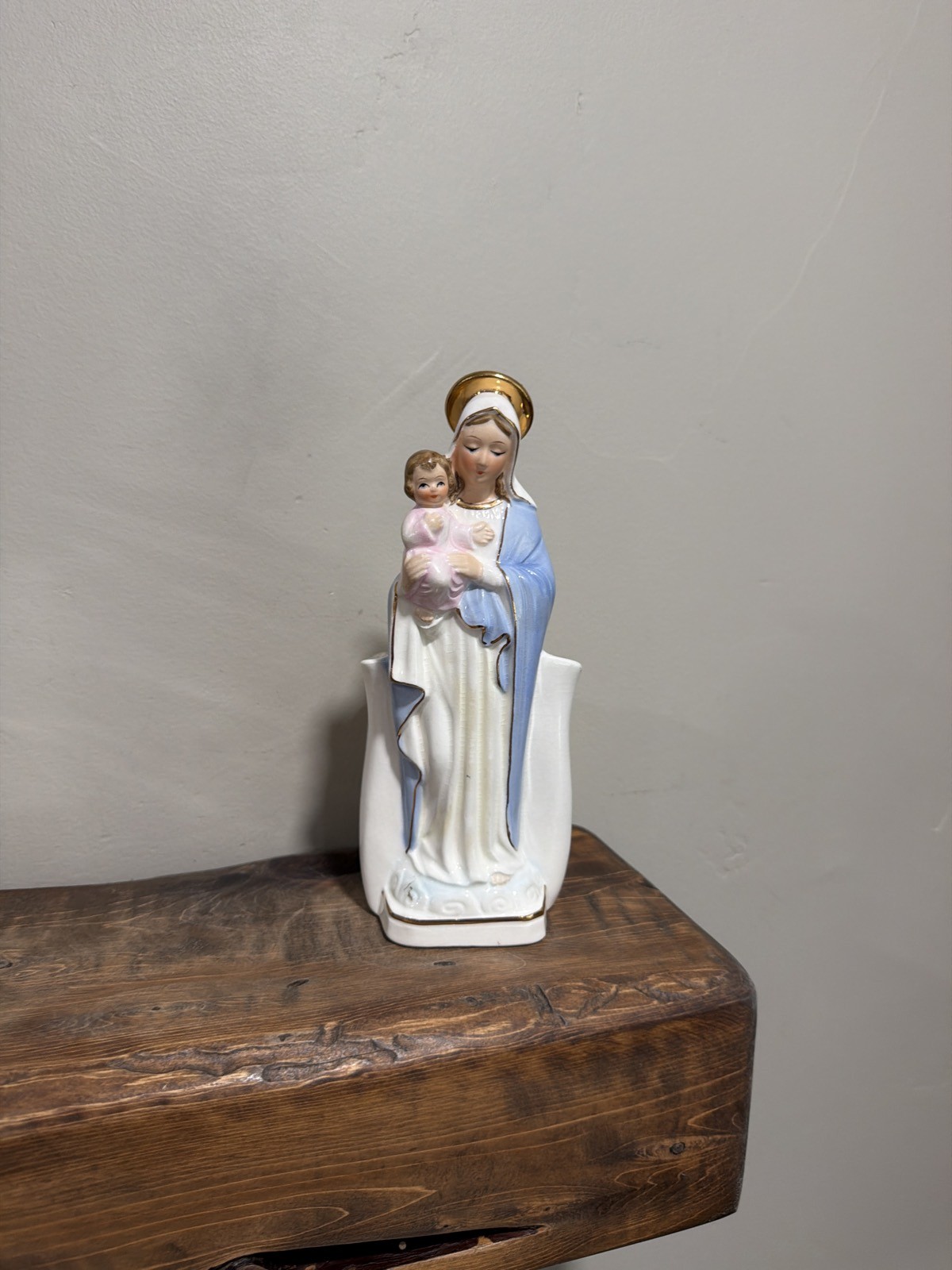Lefton 7337 Vintage Madonna and Child Ceramic Planter Lefton 7337 Vintage Madonna and Child Ceramic Planter
