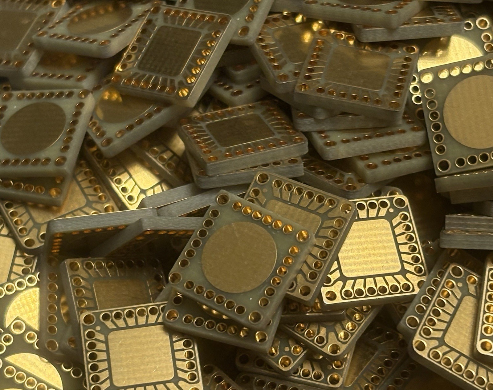 Very rare pcb , gold plated For Gold Recovery ( 16 pcs) Very rare pcb , gold plated For Gold Recovery ( 16 pcs)