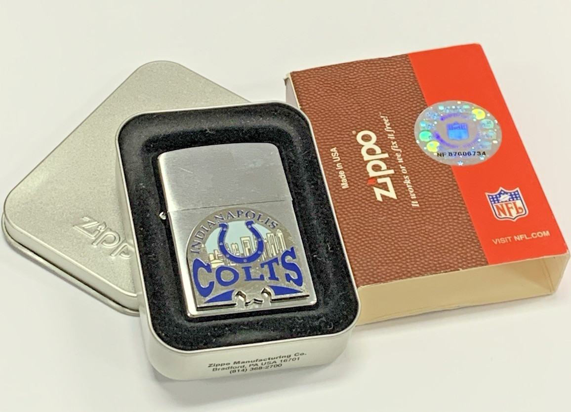 Vintage 2003 Zippo Lighter NFL Team Indianapolis Colts 3D Emblem Unfired In Box Vintage 2003 Zippo Lighter NFL Team Indianapolis Colts 3D Emblem Unfired In Box