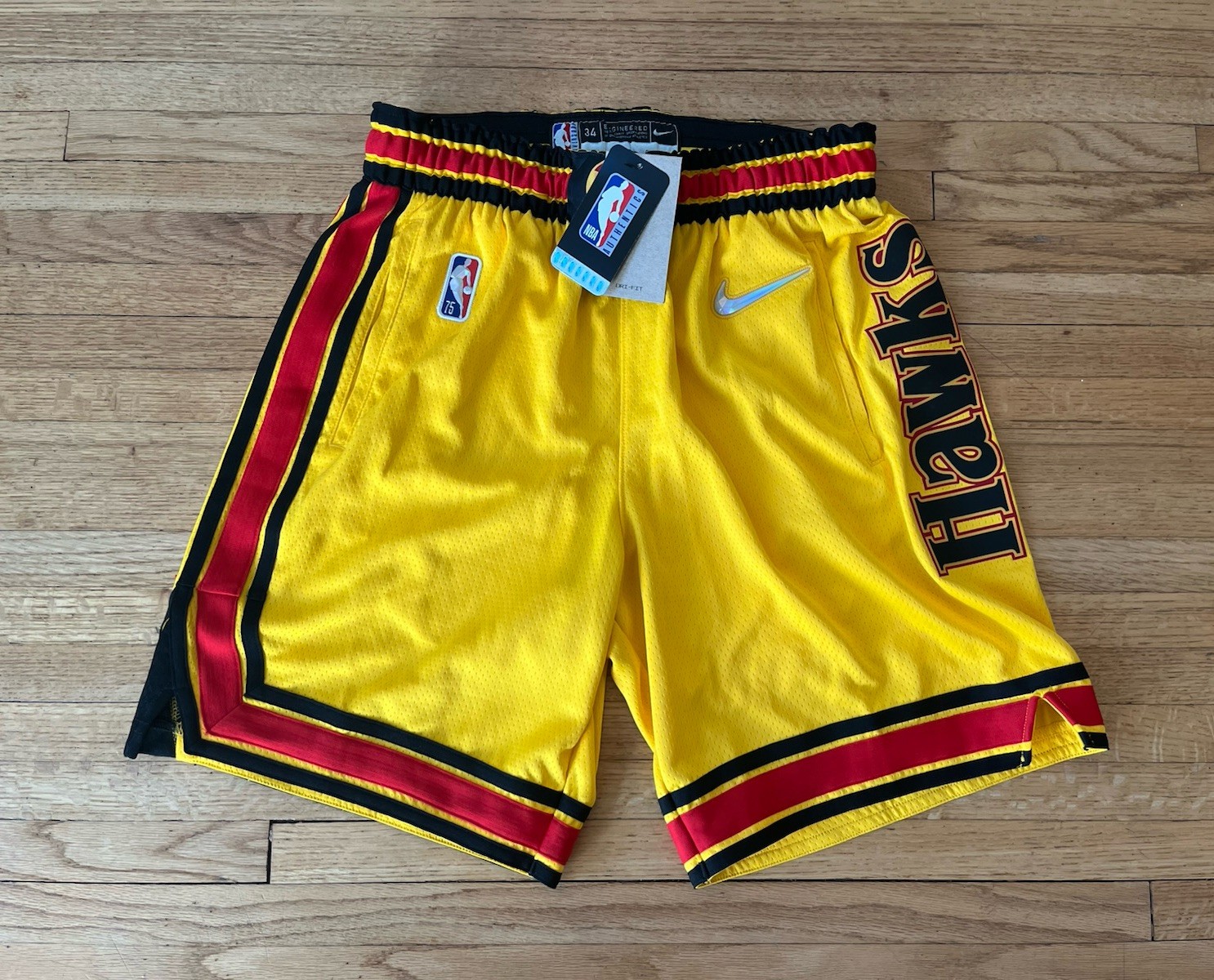 Atlanta Hawks Authentic Nike 75th Anniversary Retro Shorts Mens 34 Medium NWT