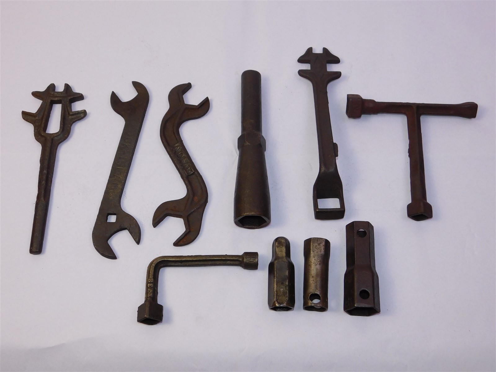 10 Pcs Antique To Vintage IHC ACME Rock Island Farm Railroad Cast Iron Tools Lot 10 Pcs Antique To Vintage IHC ACME Rock Island Farm Railroad Cast Iron Tools Lot