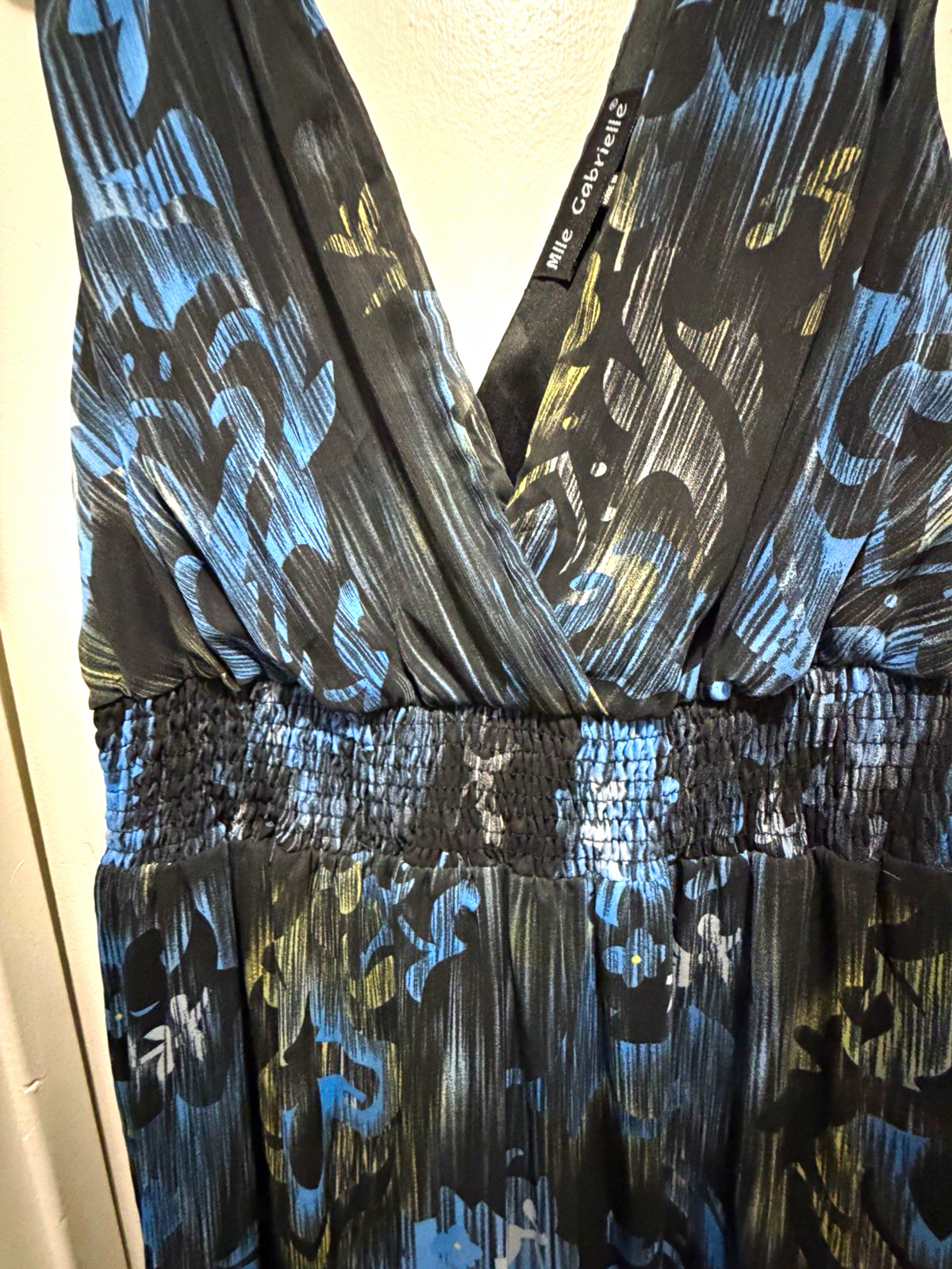 Mlle Gabrielle Maxi Dress M Black Blue Floral V-Neck Sleeveless Long Mlle Gabrielle Maxi Dress M Black Blue Floral V-Neck Sleeveless Long
