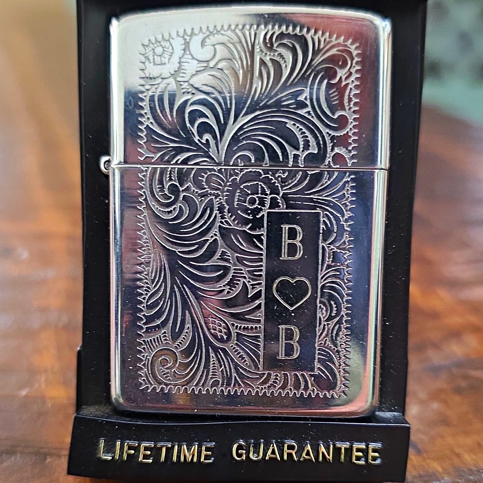 Zippo Engraved Floral Scroll Monogram B Heart B Lighter w/ Stand Bradford PA Zippo Engraved Floral Scroll Monogram B Heart B Lighter w/ Stand Bradford PA