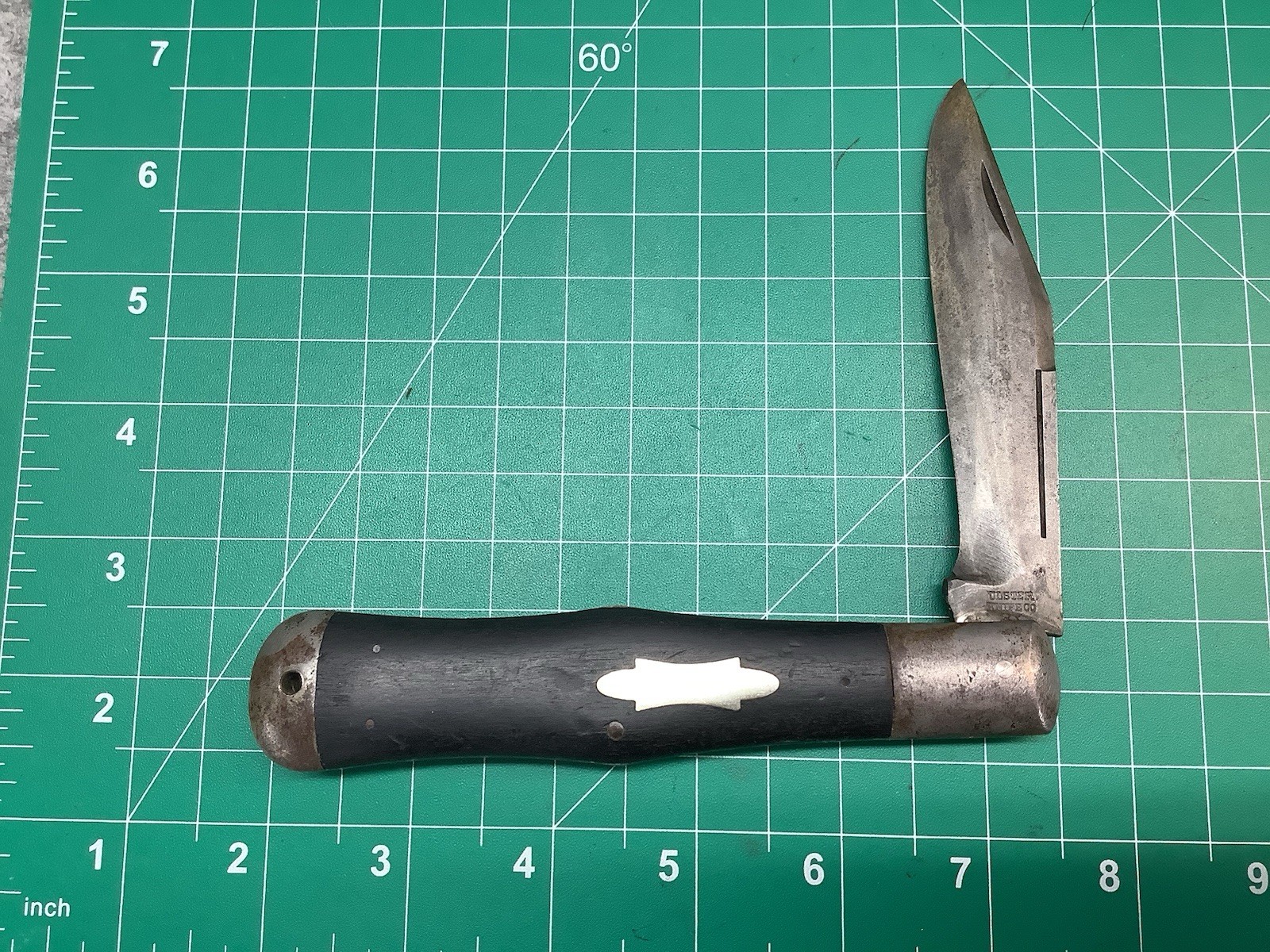 Early Ulster Knife Co Large Coke Bottle Knife Early Ulster Knife Co Large Coke Bottle Knife