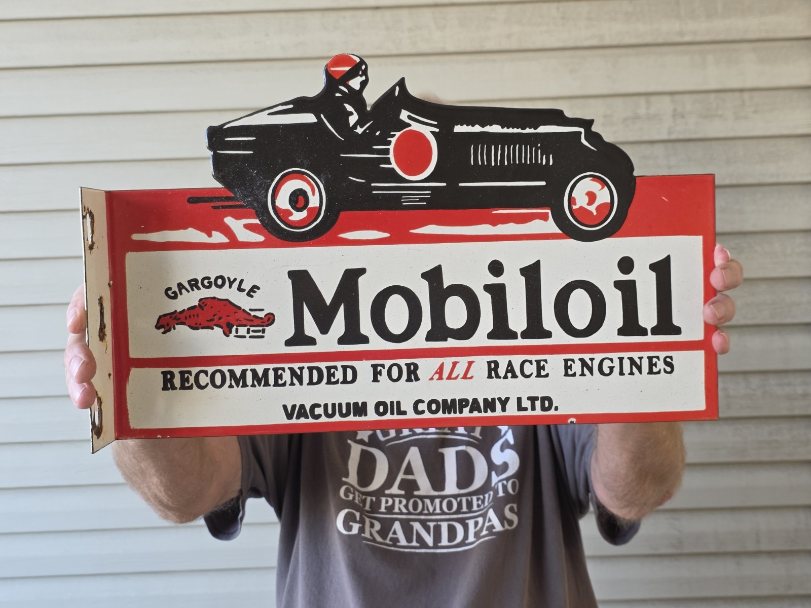 LARGE VINTAGE MOBILOIL GARGOYLE PORCELAIN FLANGE DOUBLE SIDED SIGN 16 LARGE VINTAGE MOBILOIL GARGOYLE PORCELAIN FLANGE DOUBLE SIDED SIGN 16
