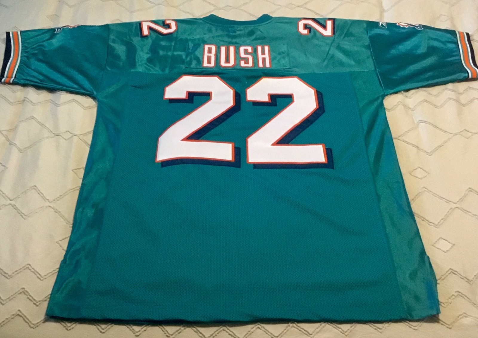 NWT Reebok Reggie Bush Miami Dolphins NFL Teal Authentic On Field Jersey Size 54 NWT Reebok Reggie Bush Miami Dolphins NFL Teal Authentic On Field Jersey Size 54
