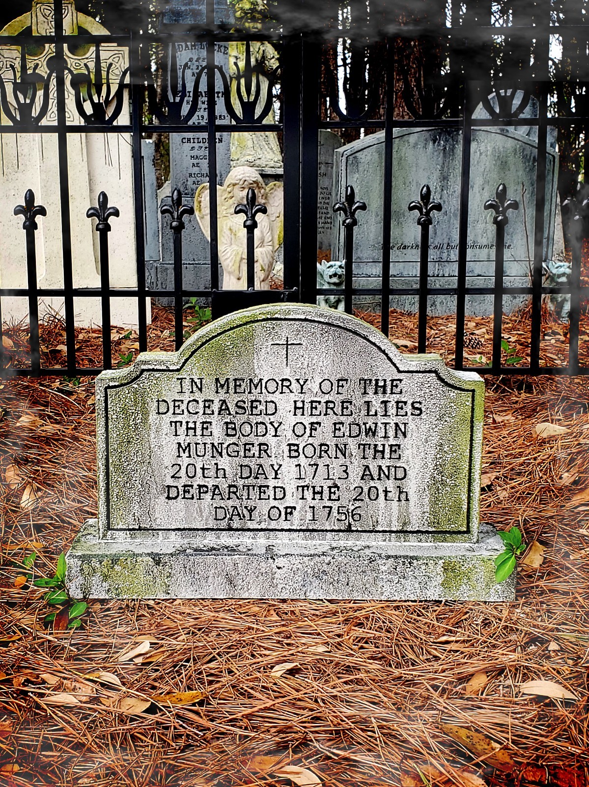 Evil Soul Studios The Deceased Edwin Munger Tombstone Halloween Graveyard Prop
