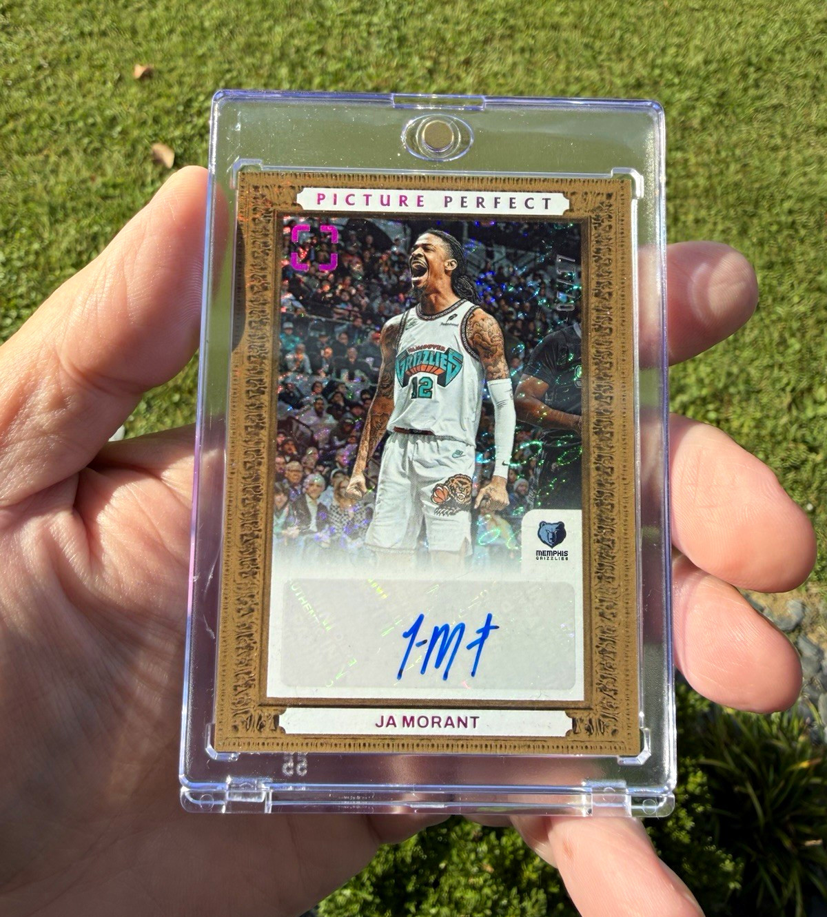 Panini 2024-25 Ja Morant Picture Perfect Sig Diskettes PPS-JAM 7/17 Auto Panini 2024-25 Ja Morant Picture Perfect Sig Diskettes PPS-JAM 7/17 Auto