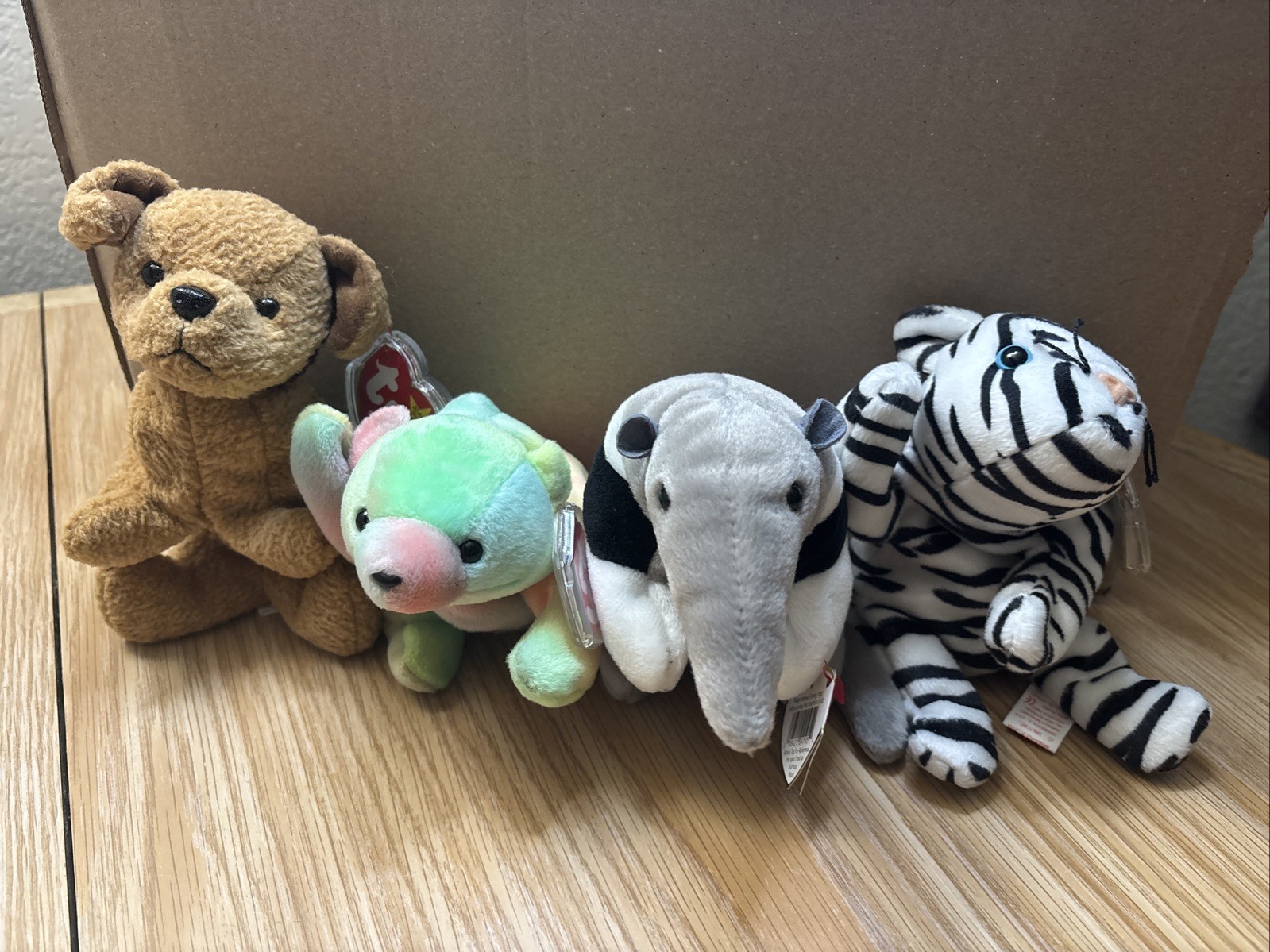 Ty Beanie Babies Lot of 4 Blizzard Ants Tuffy Sammy Tags Rare Vintage Retired Ty Beanie Babies Lot of 4 Blizzard Ants Tuffy Sammy Tags Rare Vintage Retired