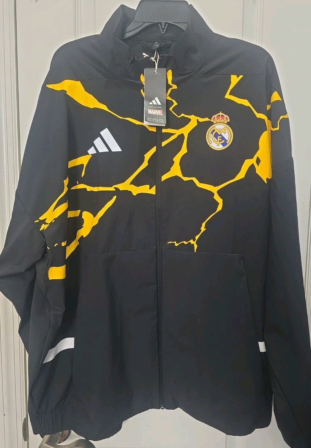 Adidas Originals Real Madrid Marvel Avengers Z.N.E. Anthem Jacket Mens Size XL