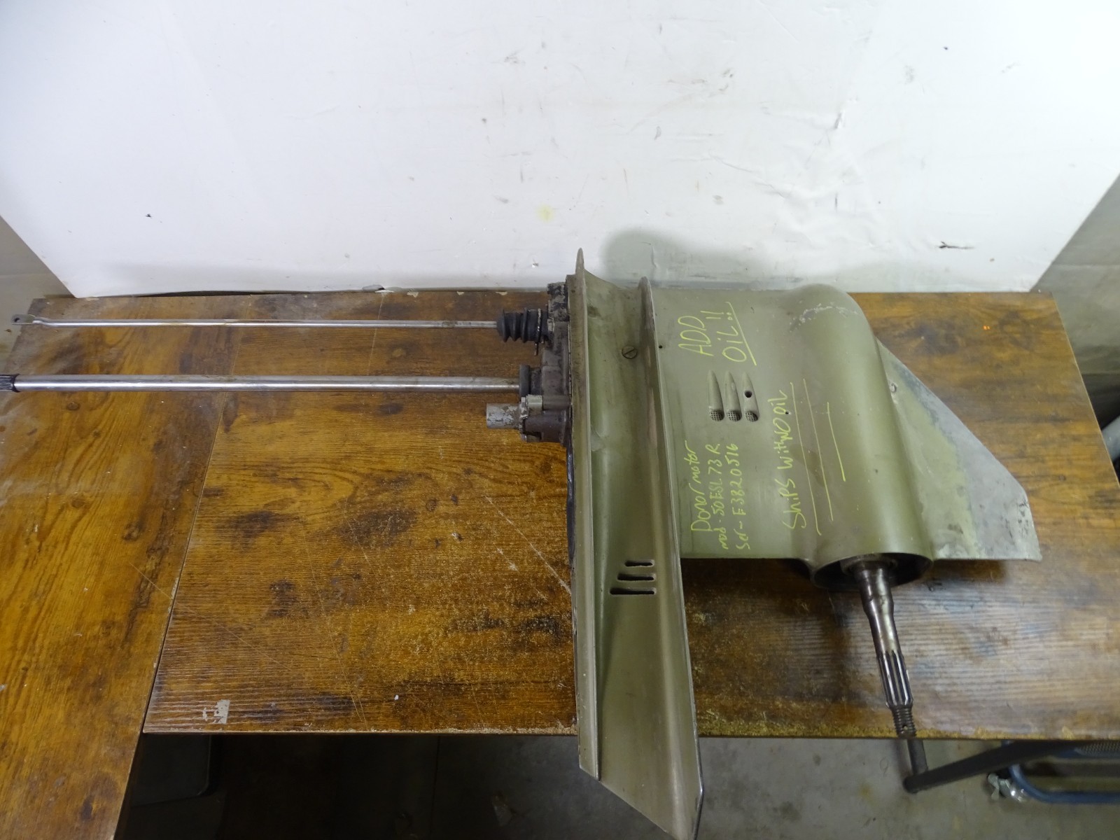 USED OEM Evinrude Johnson 50HP Lower Unit Gearcase 0393752 TESTED WORKING USED OEM Evinrude Johnson 50HP Lower Unit Gearcase 0393752 TESTED WORKING