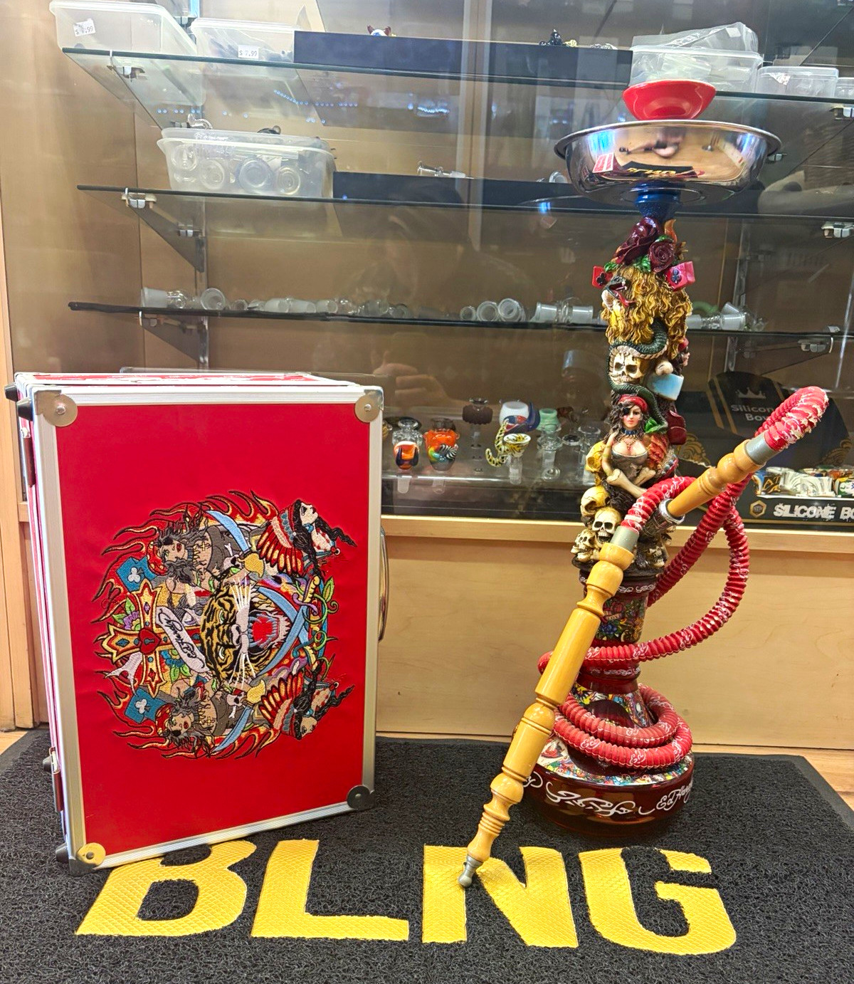 Ed Hardy Hookah Water Pipe w/ Hose, Red Glass Base Rhinestone Skull, Case