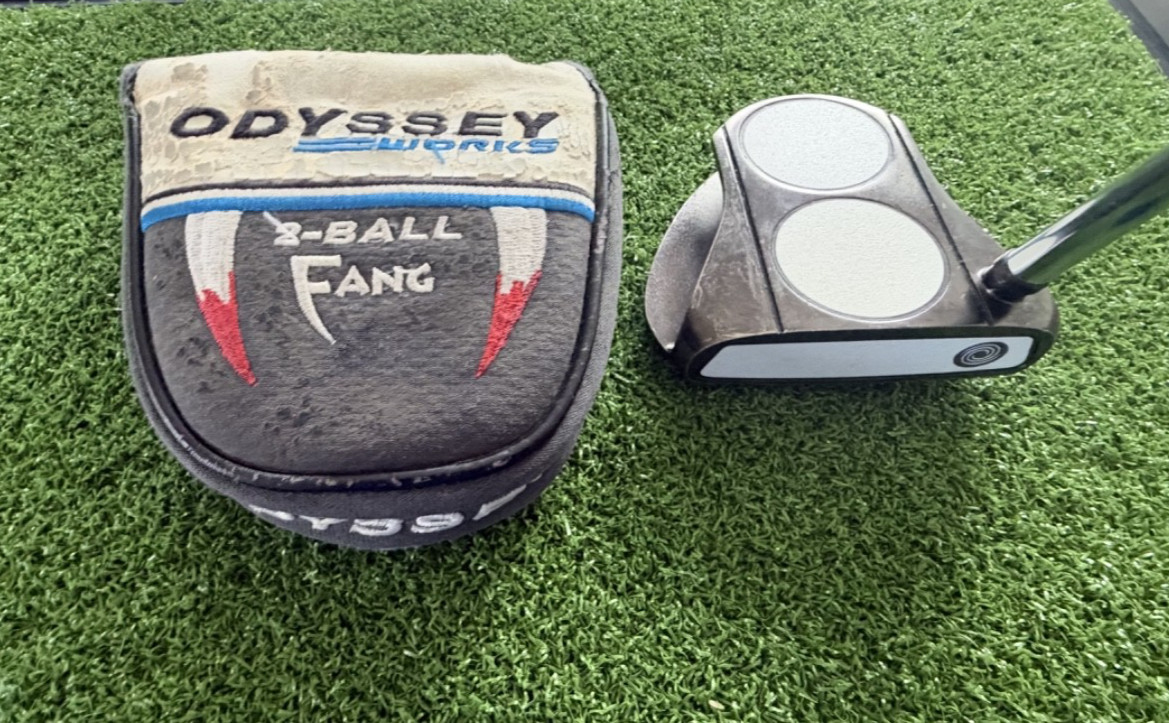 ODYSSEY TWO BALL V-LINE WHITE ICE RT HAND 34\