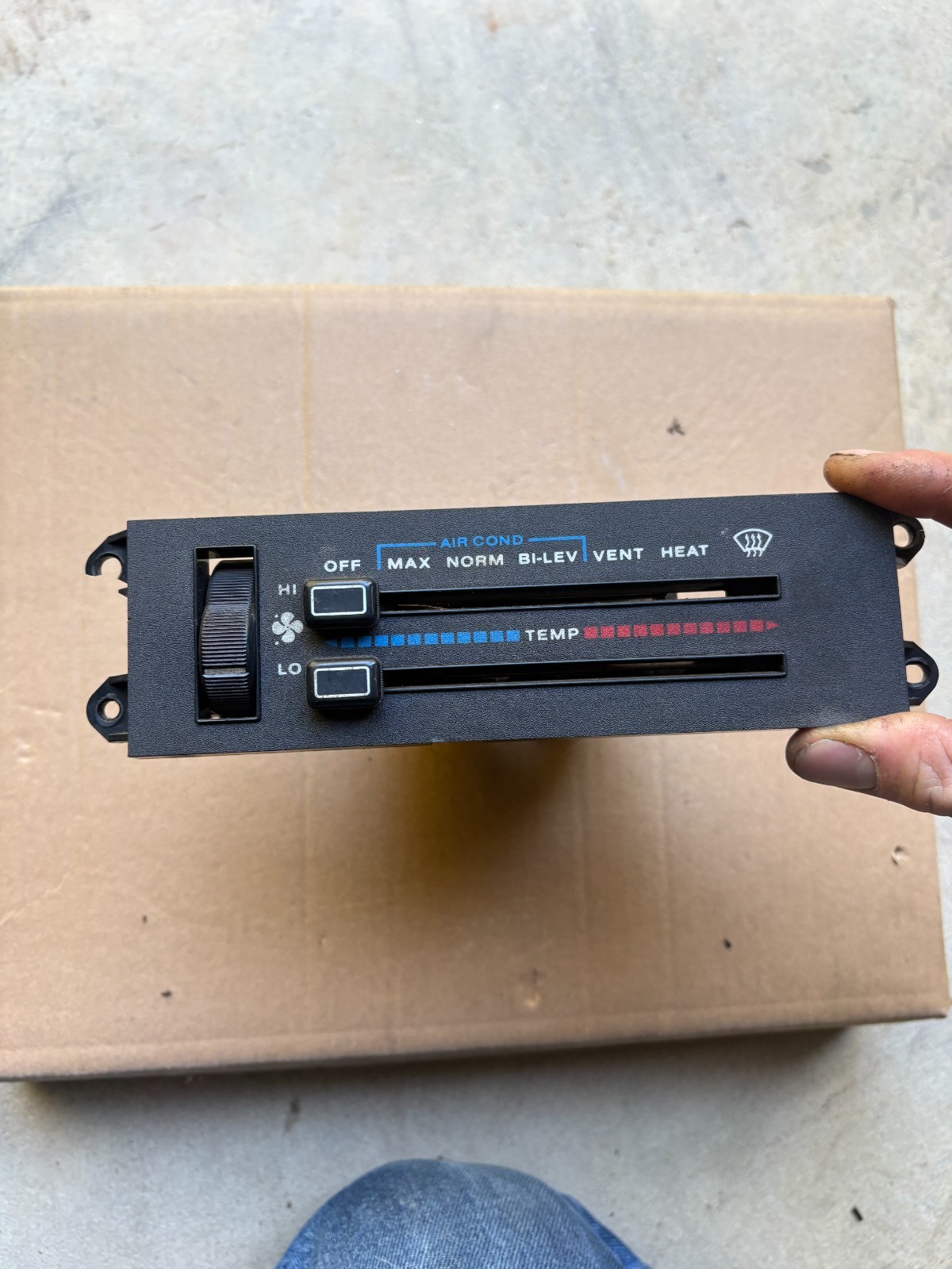 1987-1996 Jeep Cherokee XJ Heater A/C Temperature HVAC Climate Control Switch 1987-1996 Jeep Cherokee XJ Heater A/C Temperature HVAC Climate Control Switch