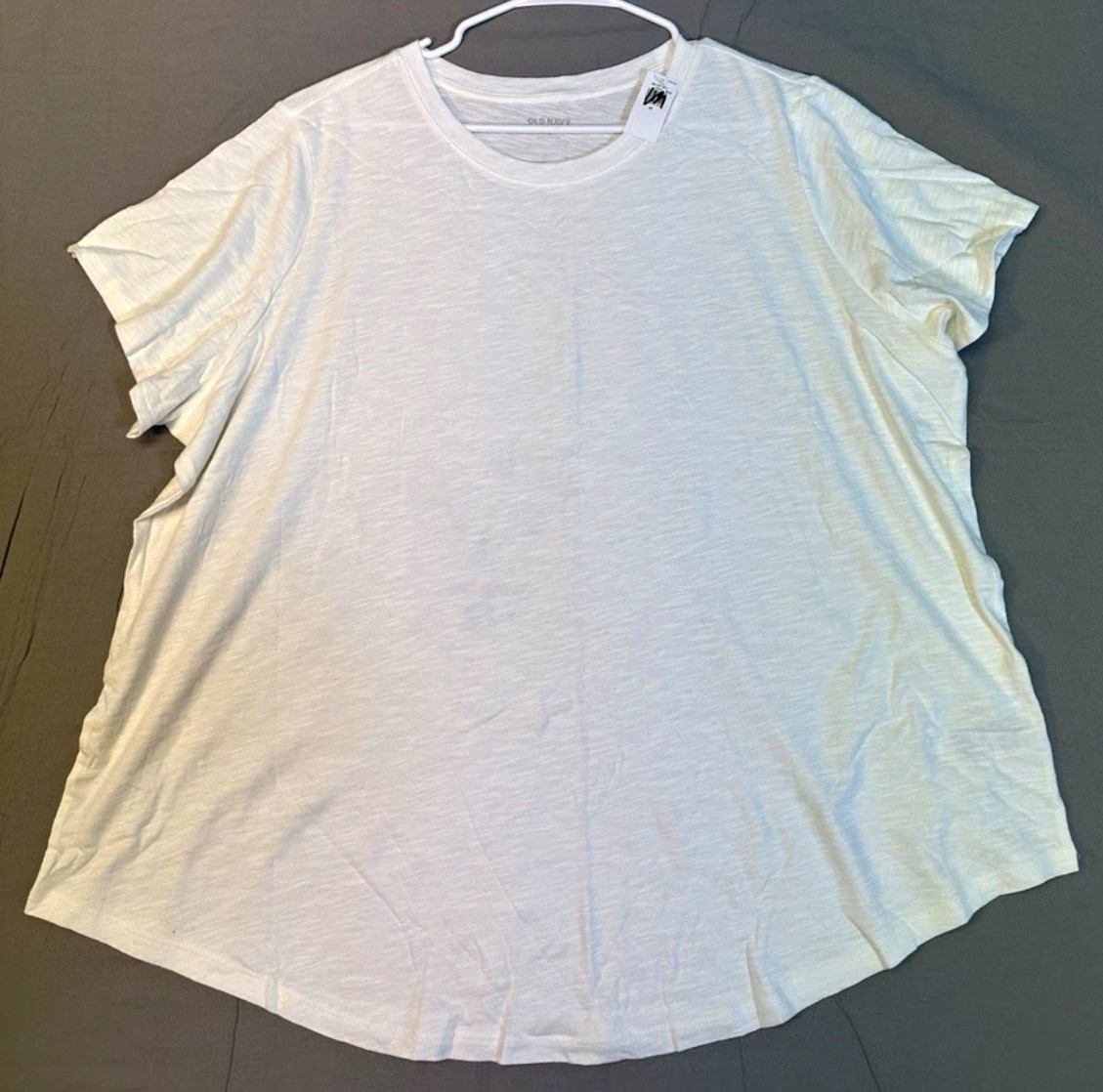 Womens White Luxe Short Sleeve Round Neck T-Shirt NWT- Cotton. Womens White Luxe Short Sleeve Round Neck T-Shirt NWT- Cotton.