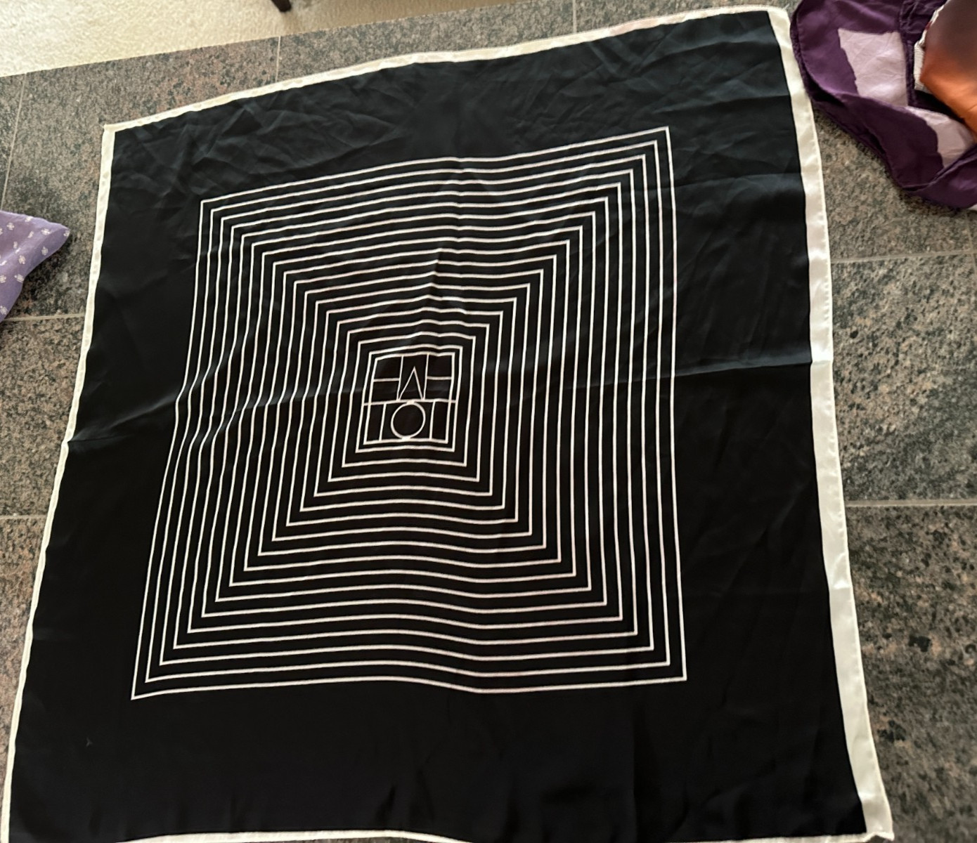 TOTEME Scarf Centered Monogram Silky 27\ TOTEME Scarf Centered Monogram Silky 27\