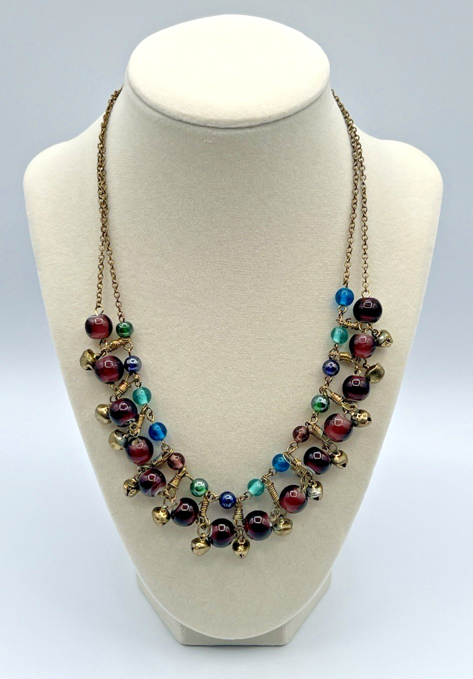 VINTAGE STYLE GLASS CHA CHA STATEMENT NECKLACE CHUNK PURPLE TEAL JINGLE BELL 18\