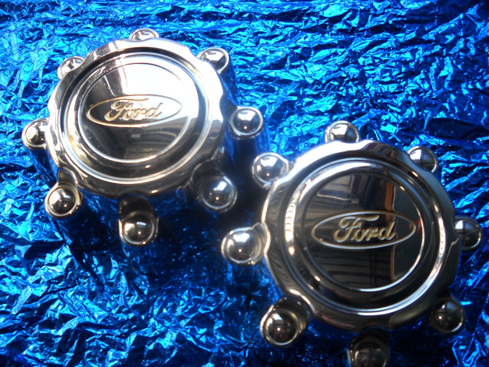 99-04 Ford F250 F350 Super Duty Excursion (pair) 2) Center Caps F81A-1A096-CA