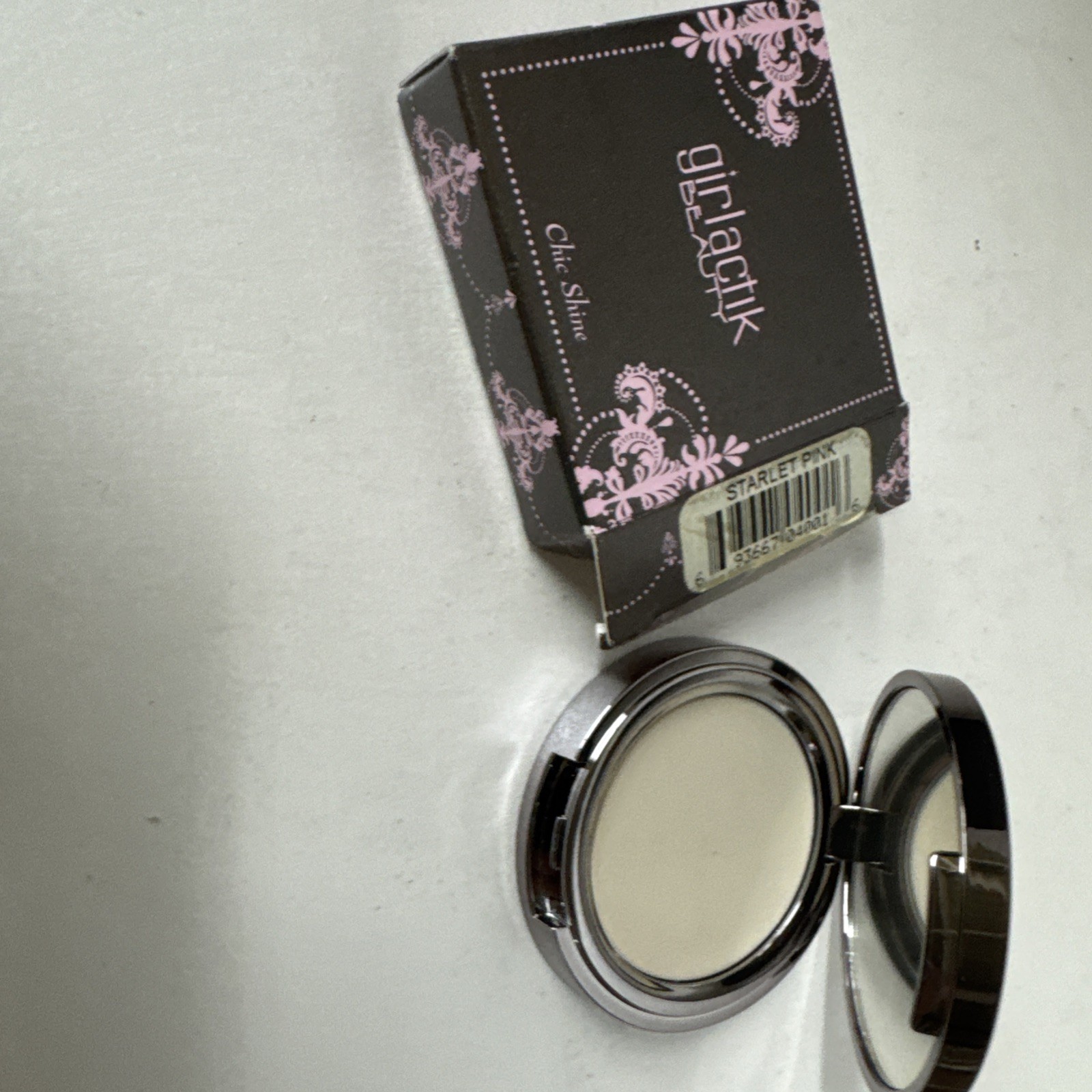 Girlactik Beauty Star Shadows Eye Shadow STARLET PINK .088 oz / 2.5g Girlactik Beauty Star Shadows Eye Shadow STARLET PINK .088 oz / 2.5g