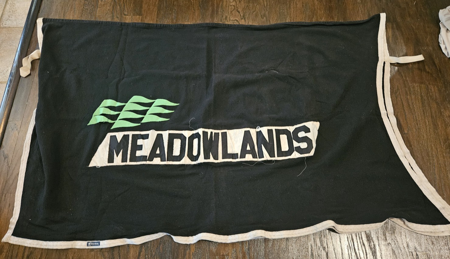 Vintage 1980s-90s? Meadowlands Racetrack Horse Racing Blanket/Cooler