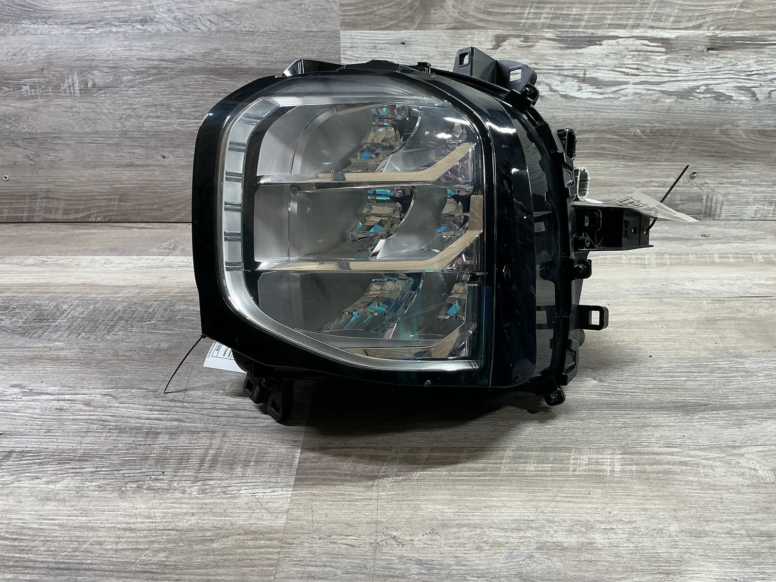 USED - 2022-2025 Mitsubishi Outlander L Headlamp LED - OEM