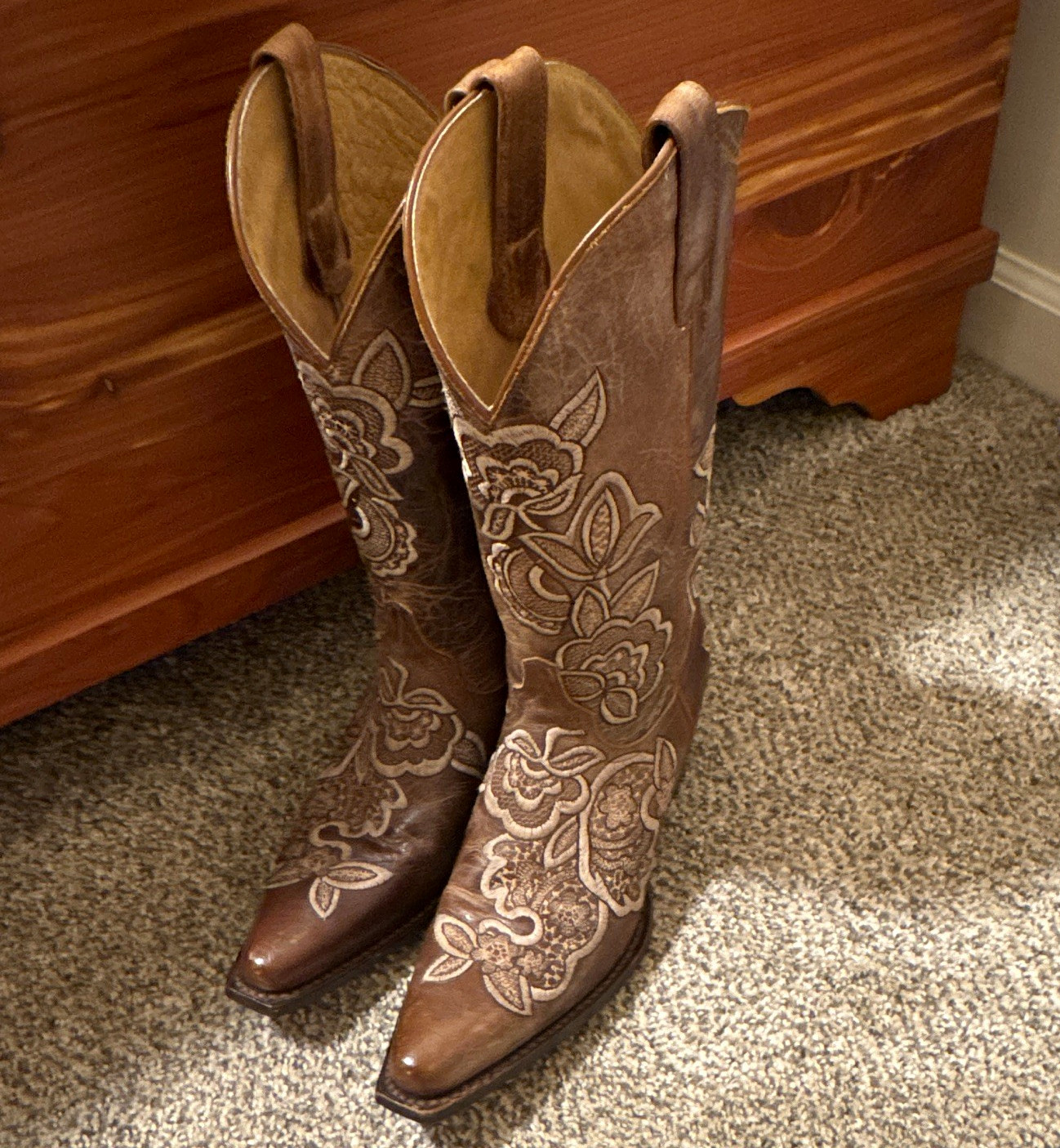 Shyanne Women\'s Brown Floral Embroidered Western Boots US 7 1/2 Shyanne Women\'s Brown Floral Embroidered Western Boots US 7 1/2