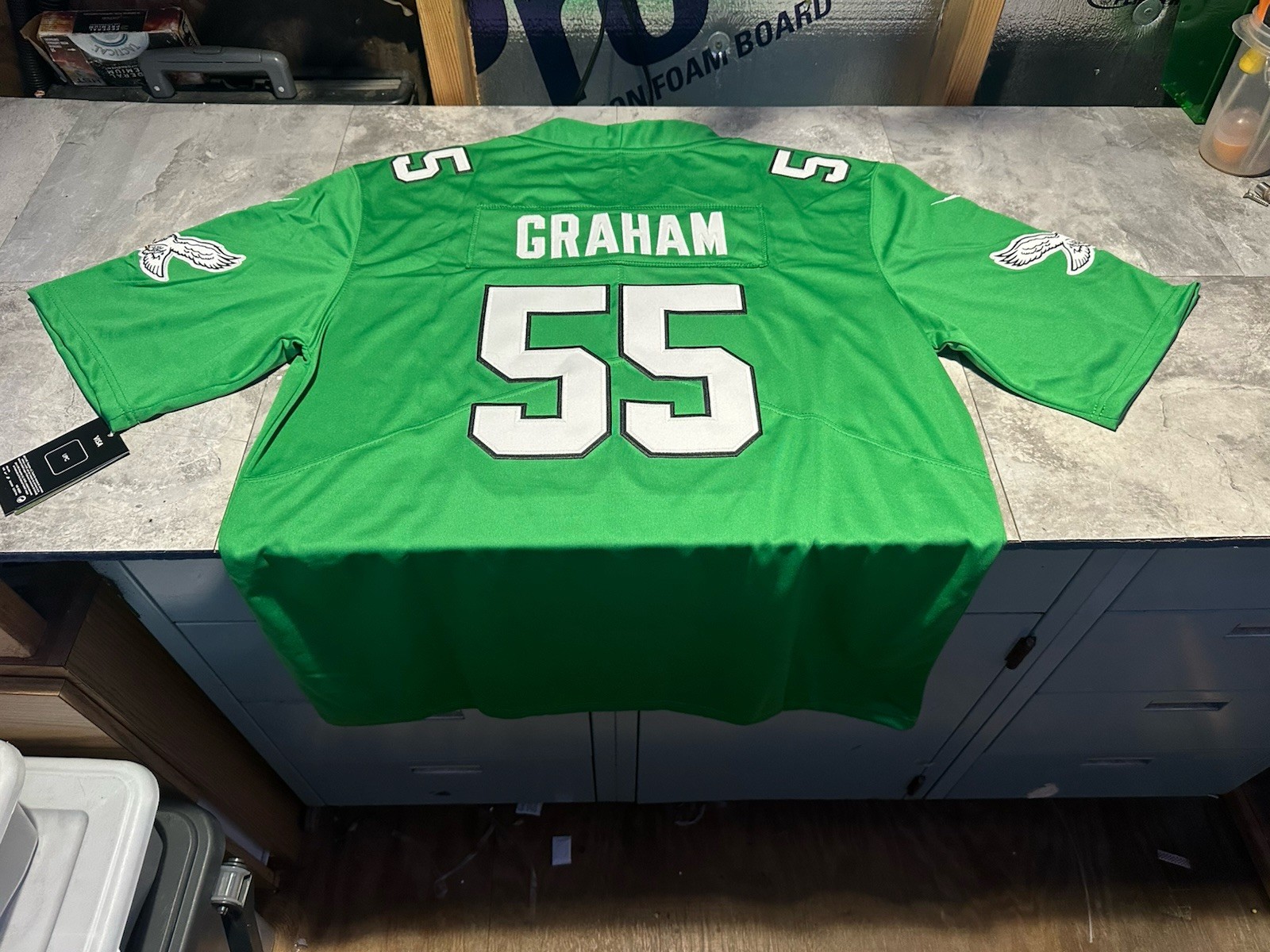 NWT Men’s Nike Brandon Graham Kelly Green Jersey Small Eagles Throwback. NWT Men’s Nike Brandon Graham Kelly Green Jersey Small Eagles Throwback.