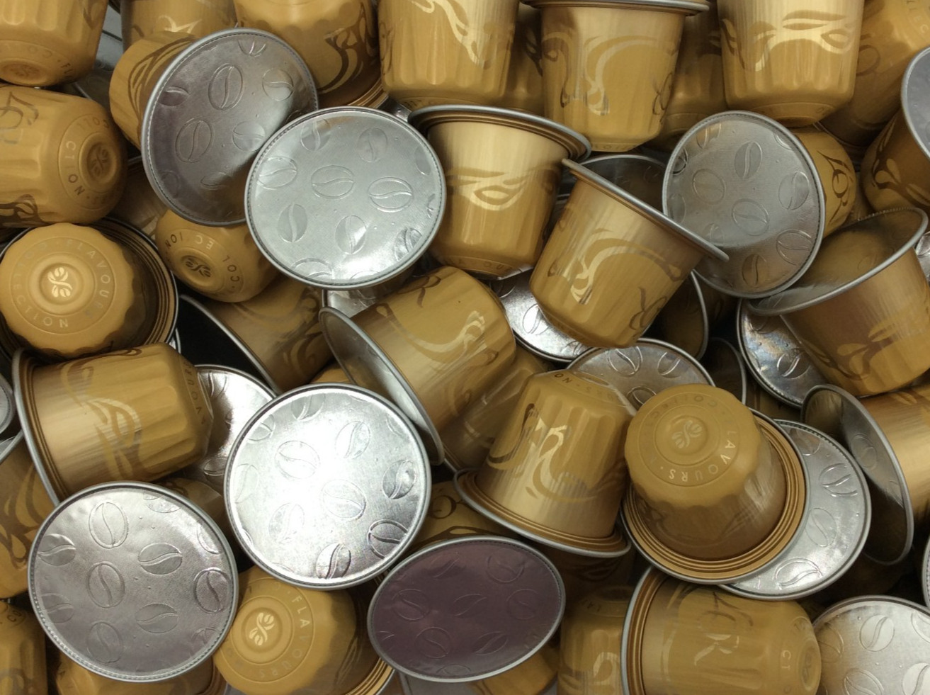 LOR Espresso Coffee Vanilla, L'OR BARISTA System & Nespresso, 100 Pods, OCT/2026