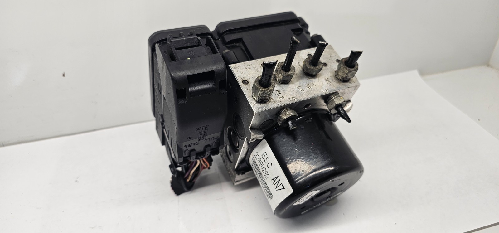 2012 Cadillac Srx Abs Anti-lock Brake Pump And Module Assembly 22890292