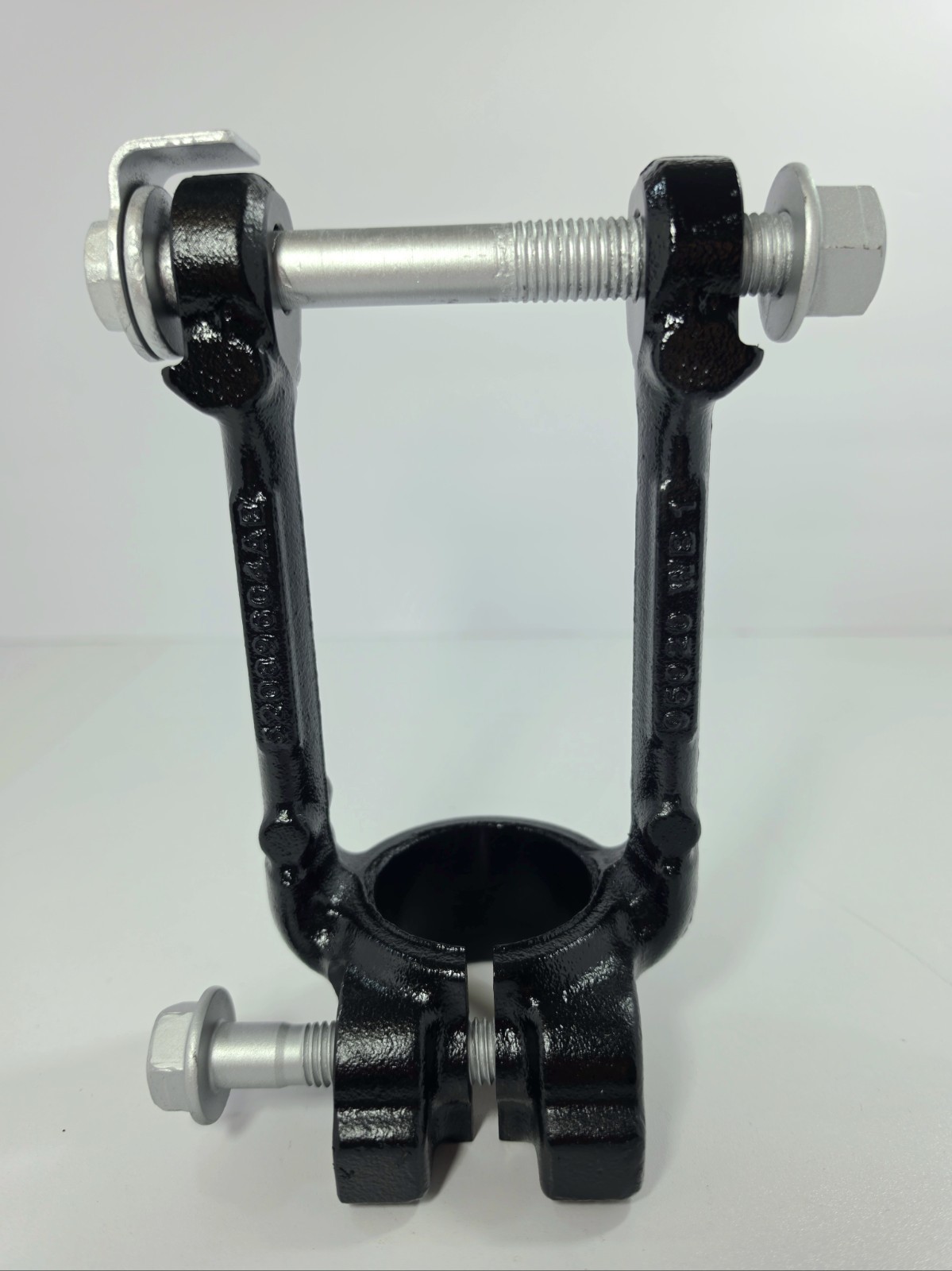 2005-10 Jeep Grand Cherokee Commander LH or RH Clevis Strut Fork OEM 52089604AB-